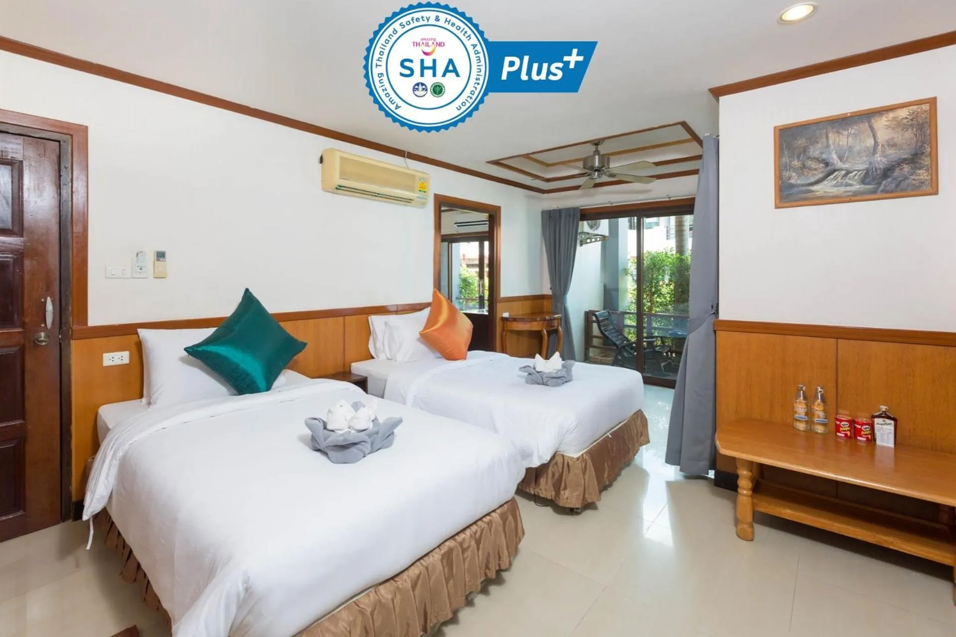 Photo of the whole room, Bed in Sunrise Resort- Koh Phangan - SHA Extra Plus