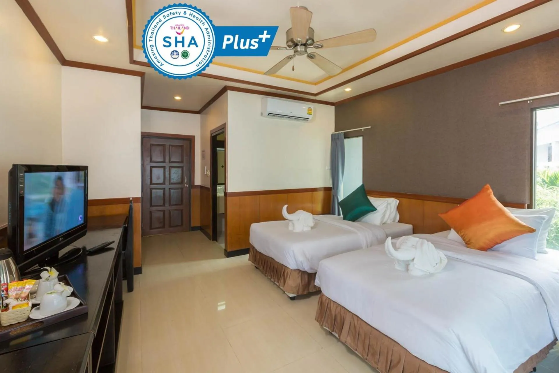 Photo of the whole room, Bed in Sunrise Resort- Koh Phangan - SHA Extra Plus