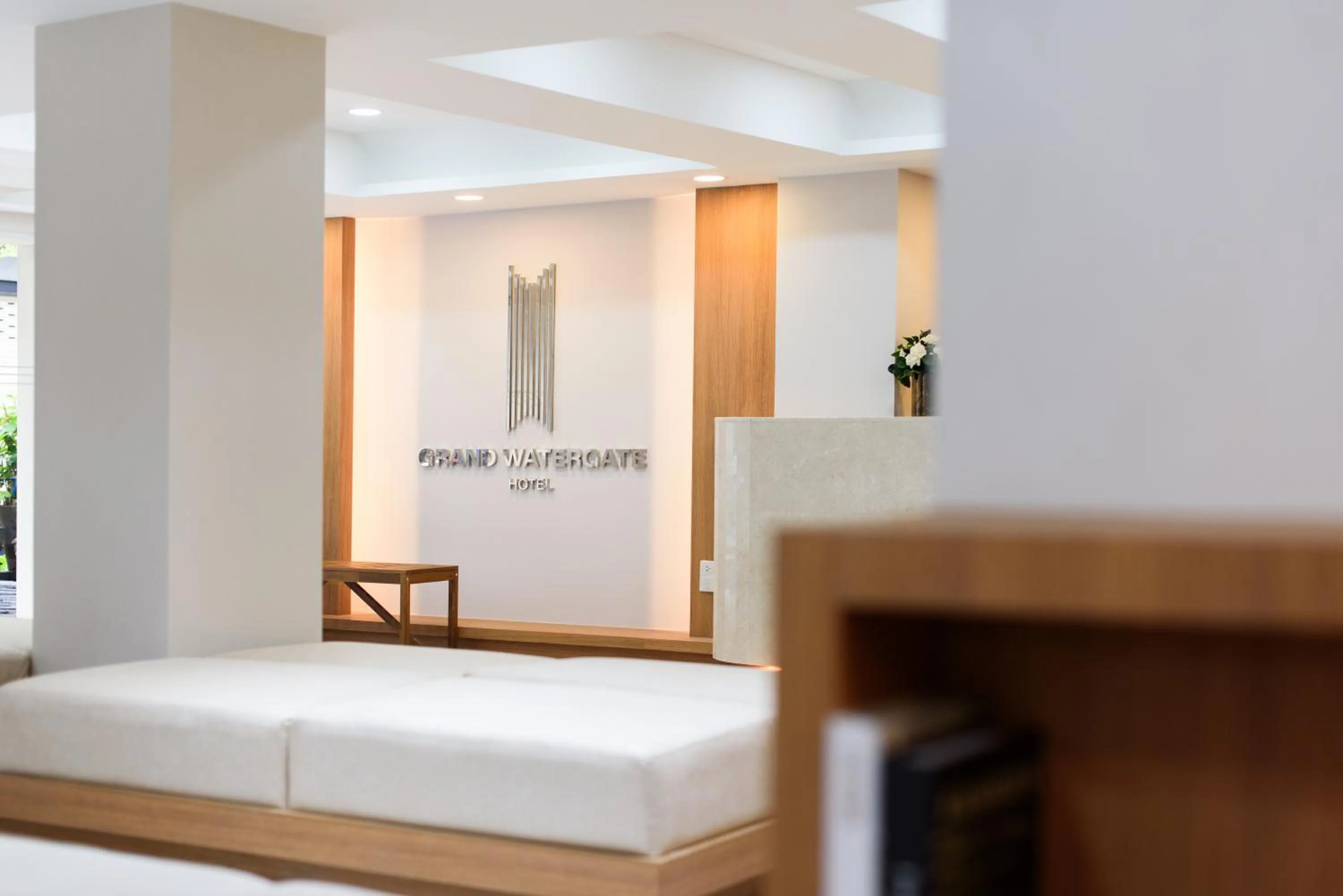 Lobby or reception, Bed in Grand Watergate Hotel