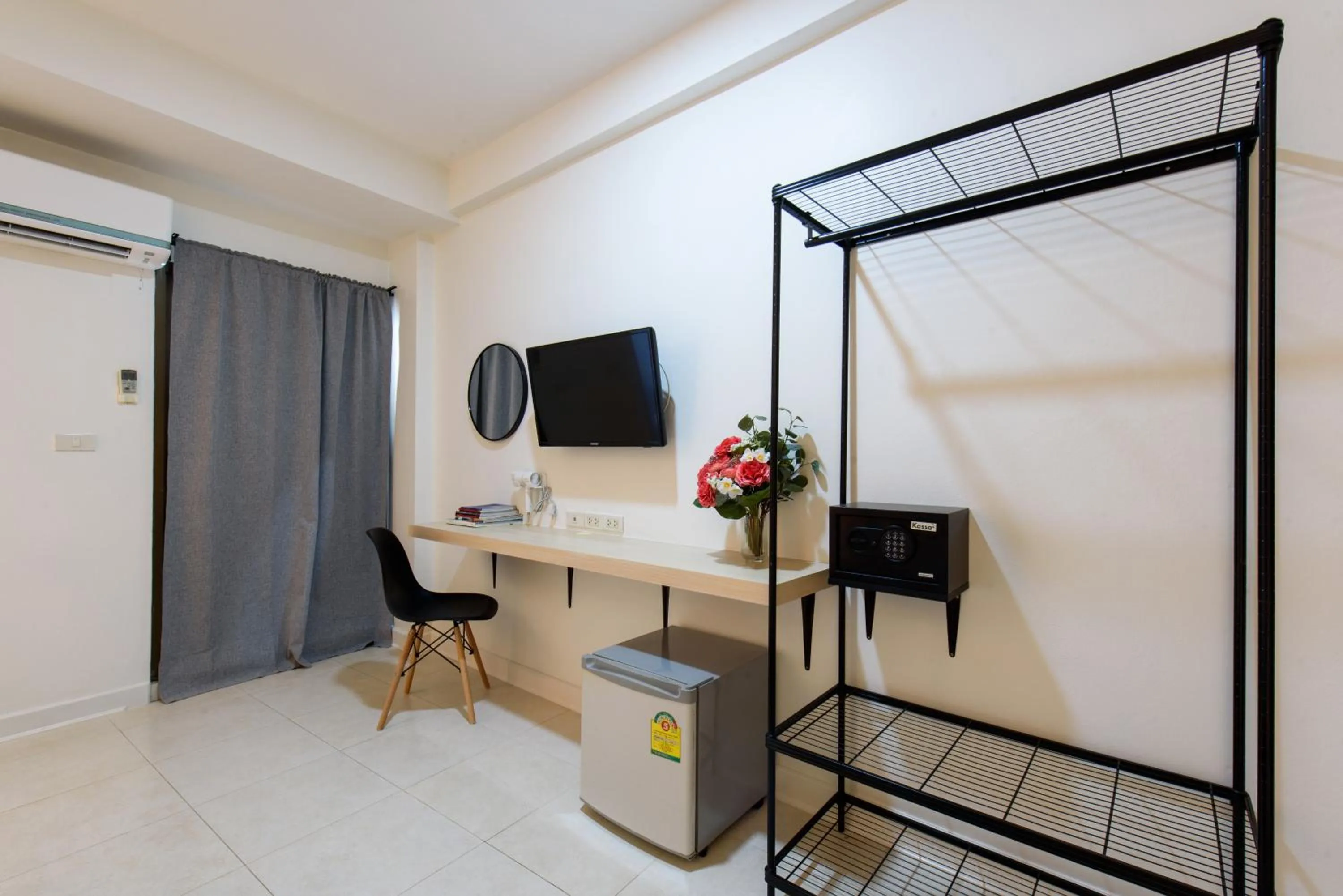 hair dresser in Grand Watergate Hotel