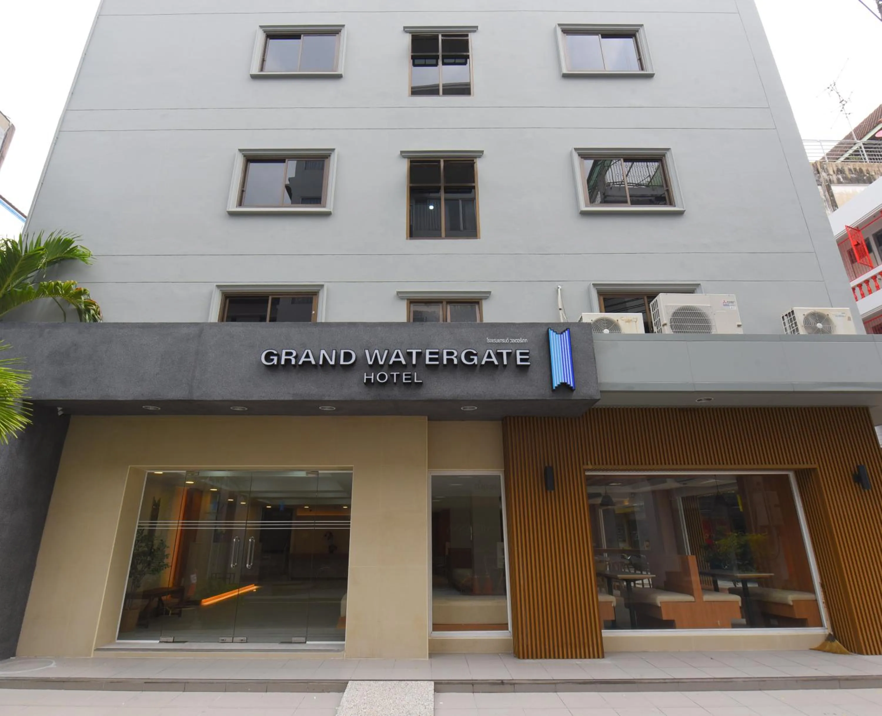 Property building in Grand Watergate Hotel
