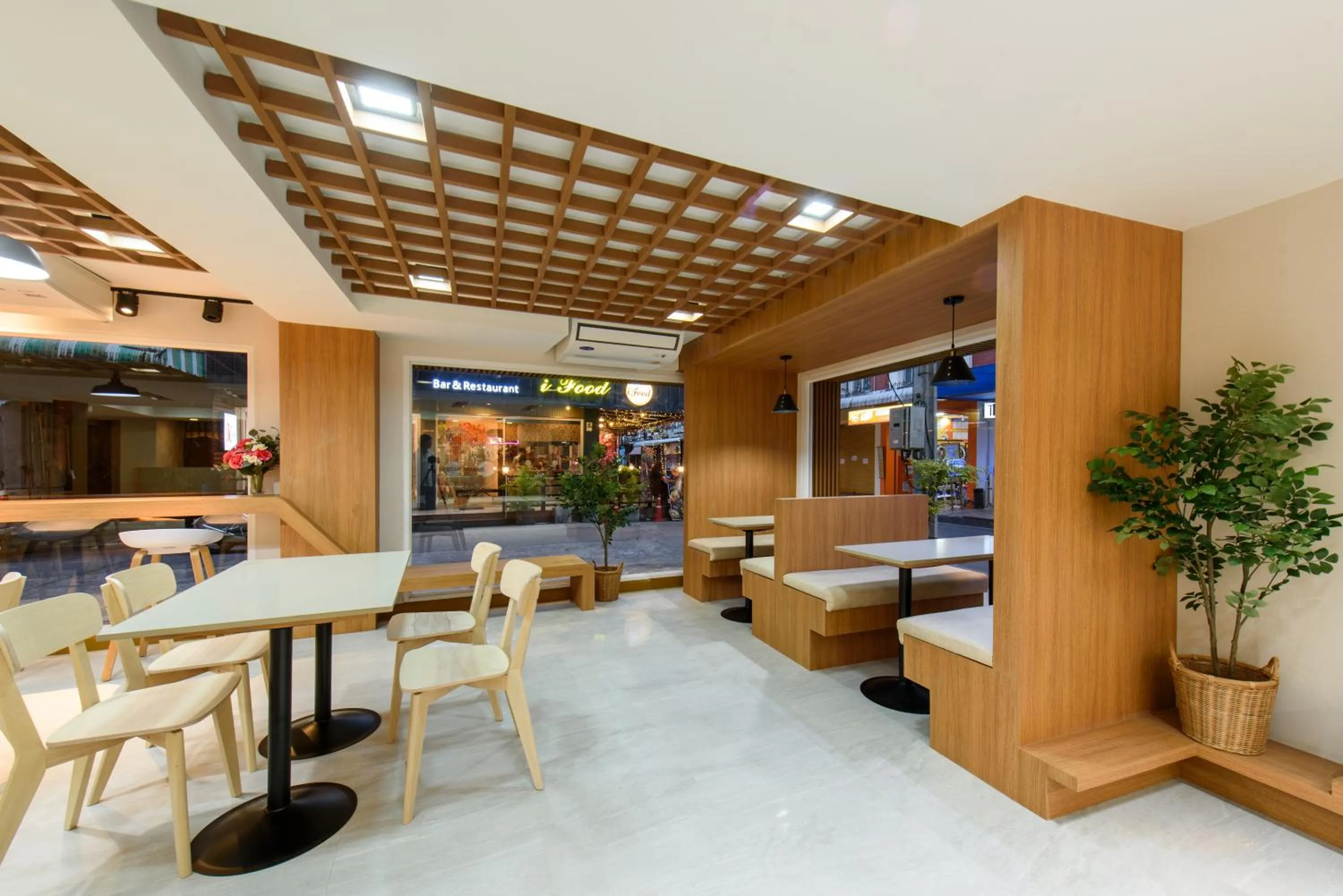 Grand Watergate Hotel