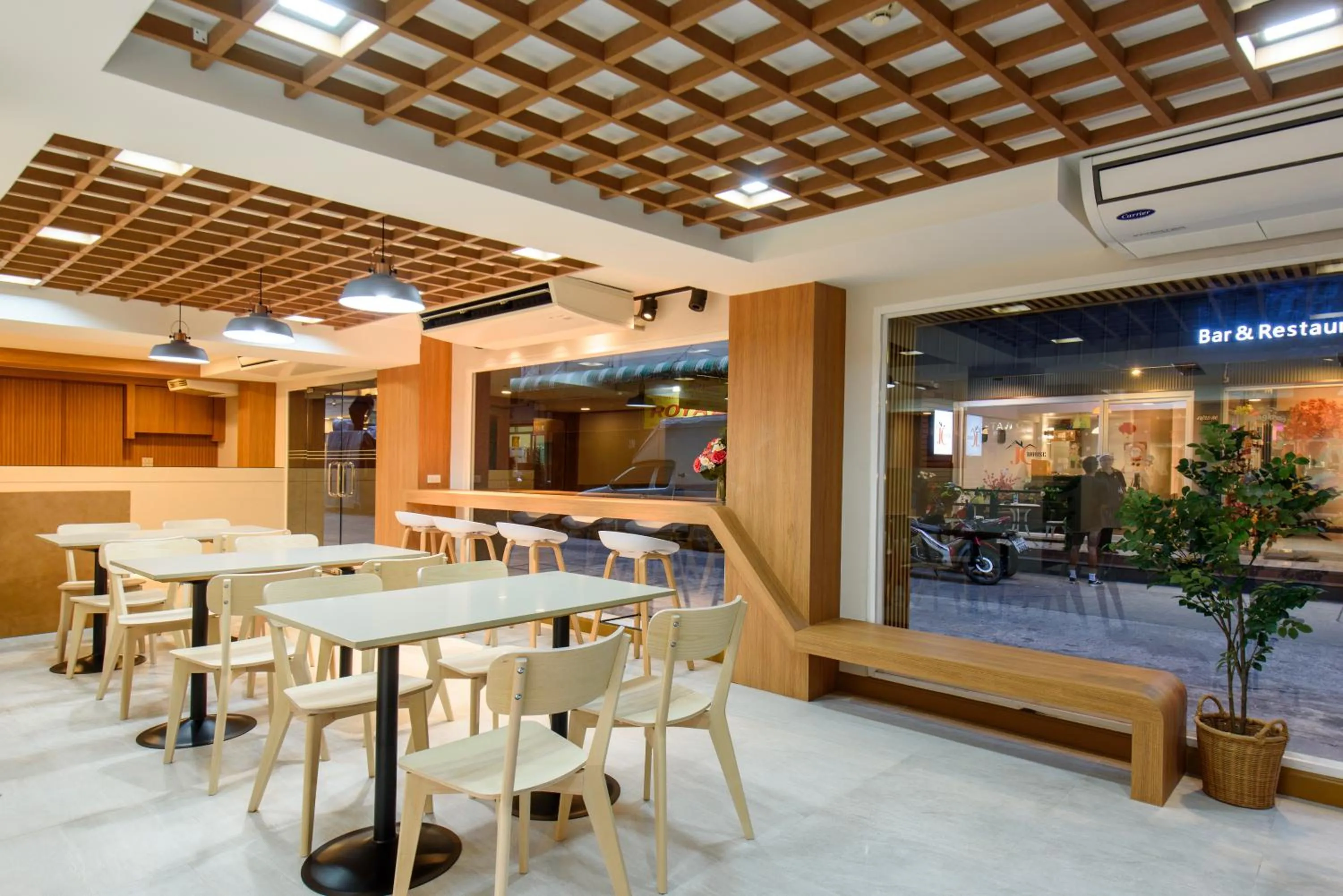 Grand Watergate Hotel