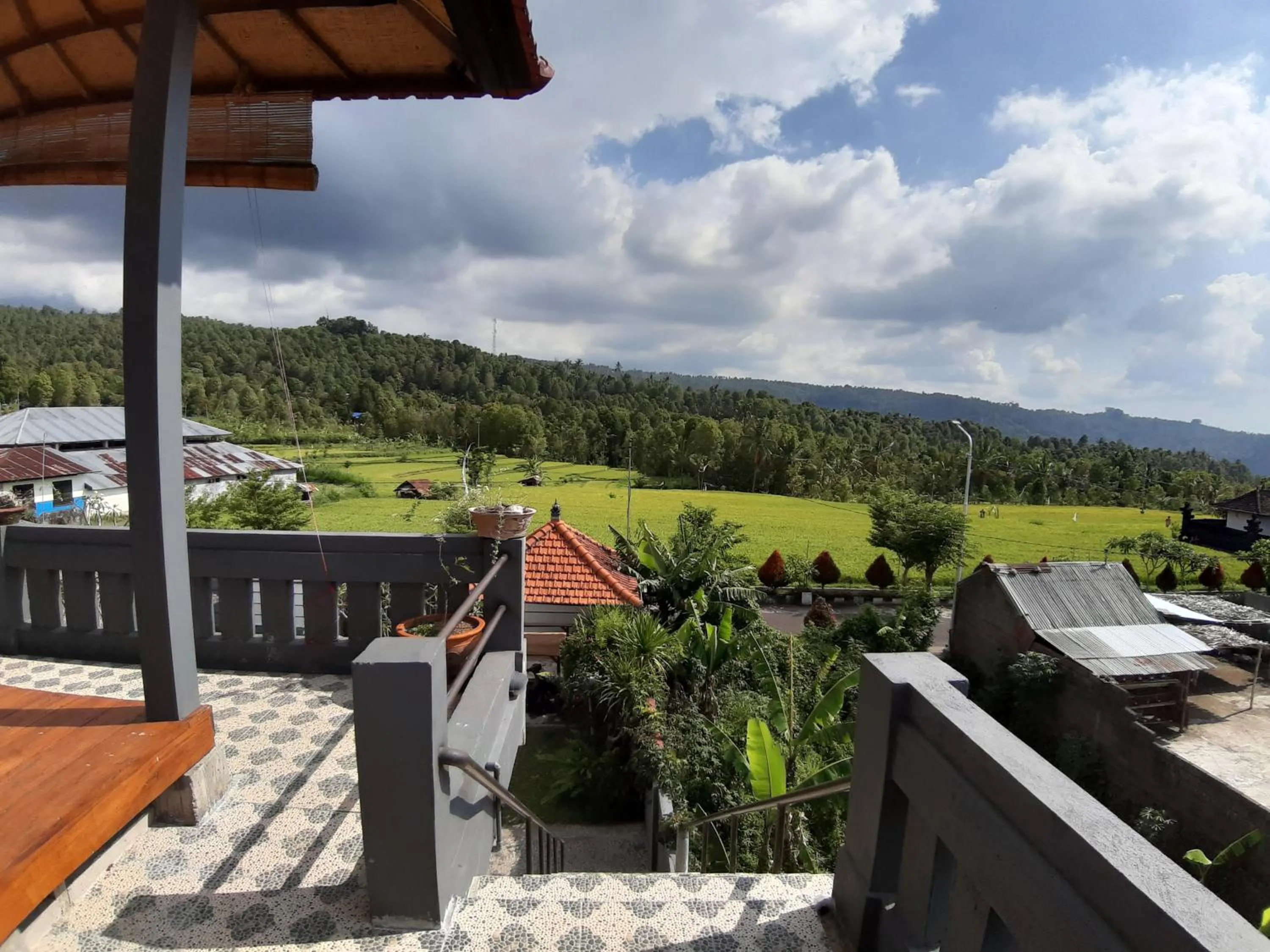 Balcony/Terrace in Candra Cottage