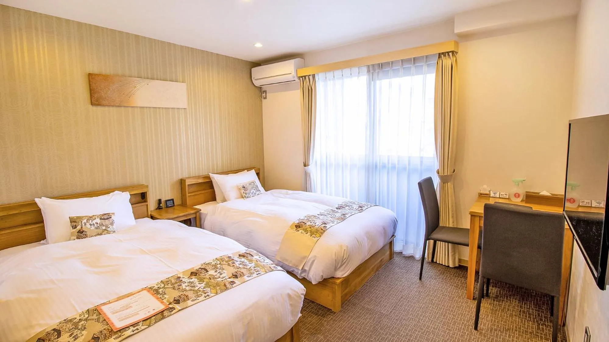 Bed in Stay SAKURA Kyoto Gyoen East