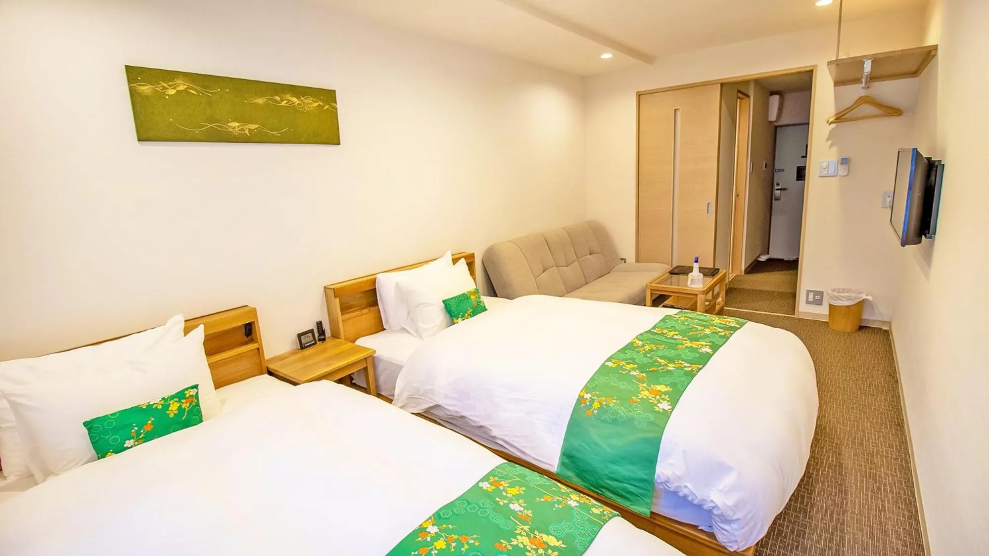 Bed in Stay SAKURA Kyoto Gyoen East