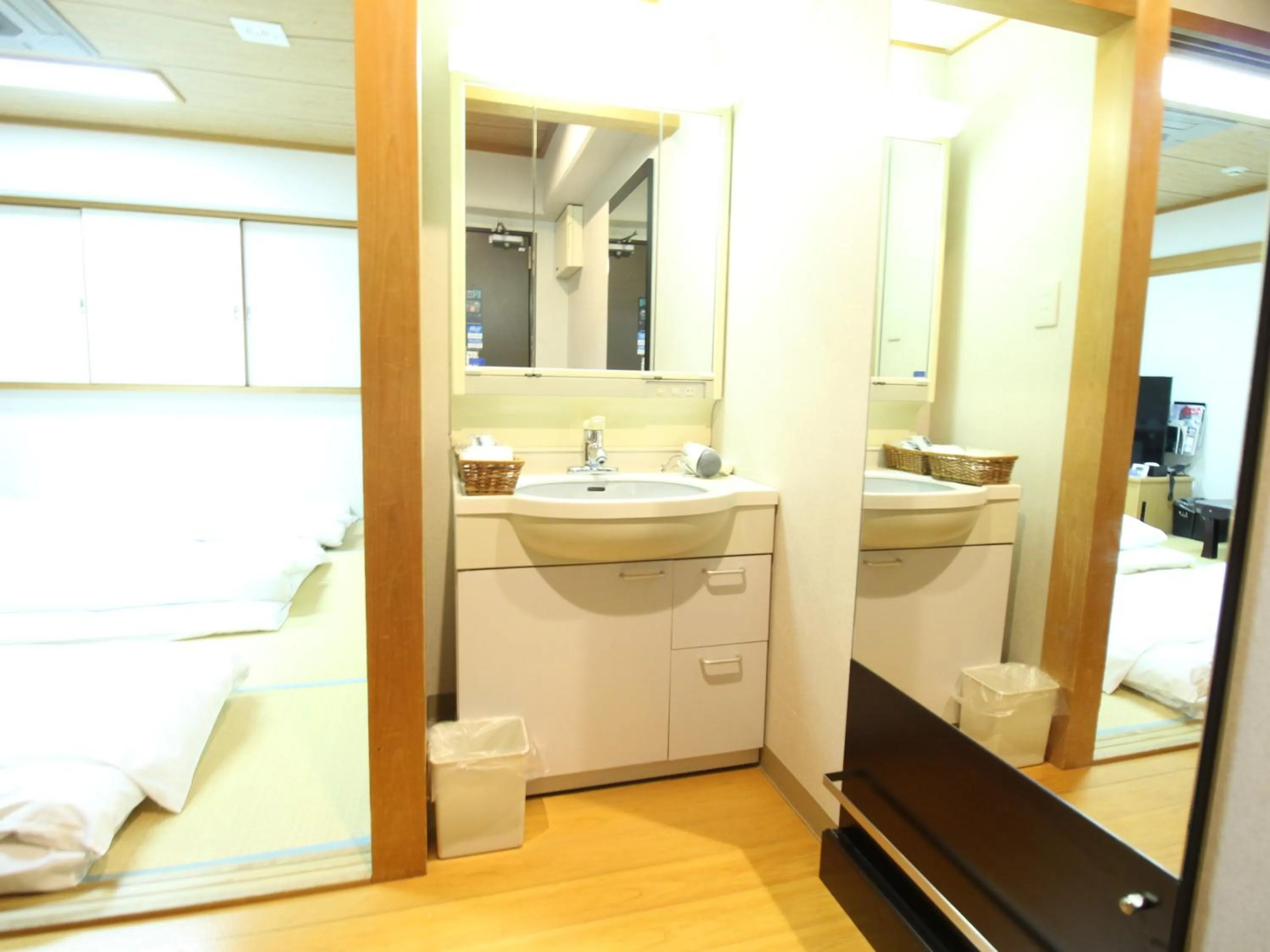 Photo of the whole room in APA Hotel Hikoneminami