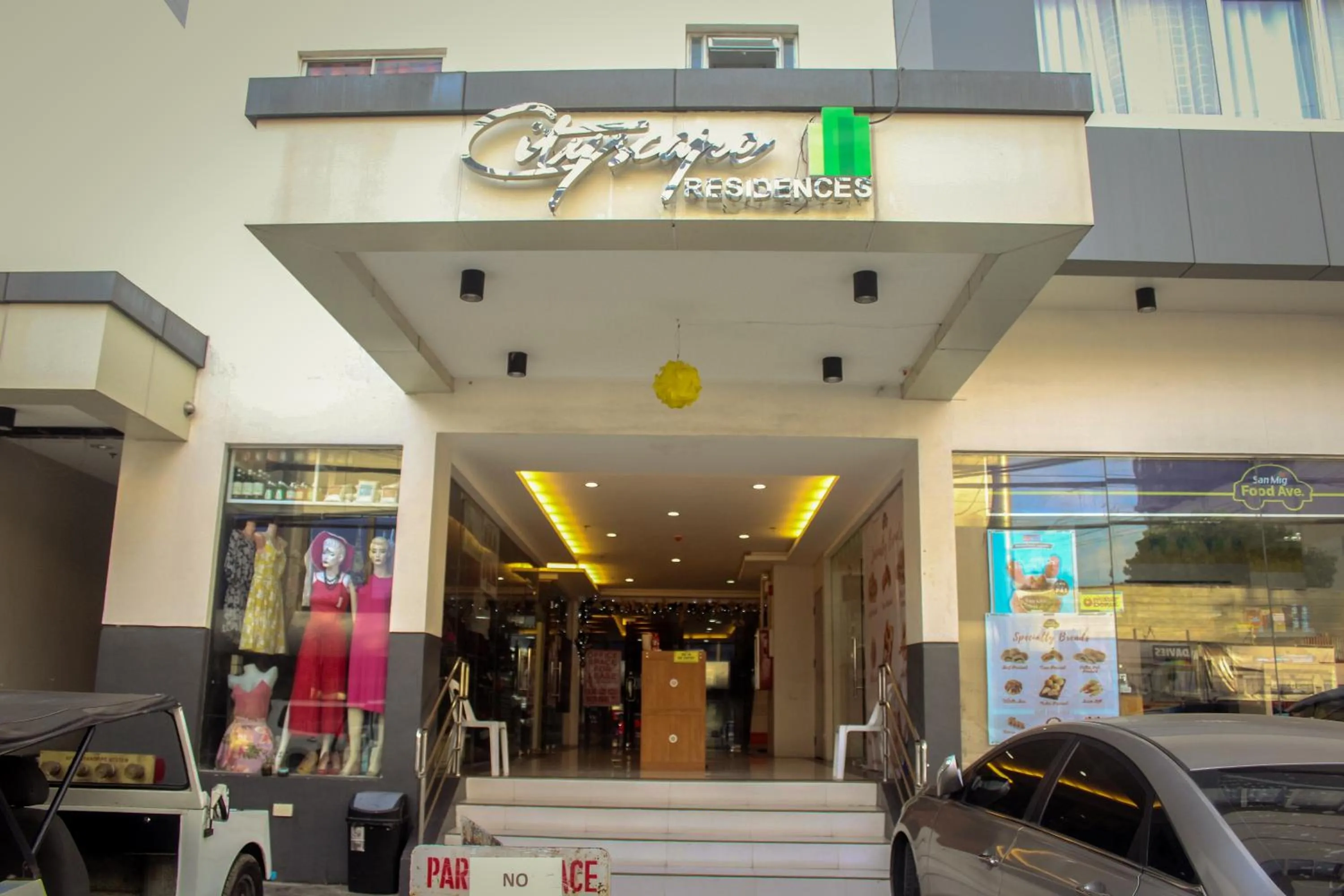 Facade/entrance in Unit 1109 Cityscape Residences