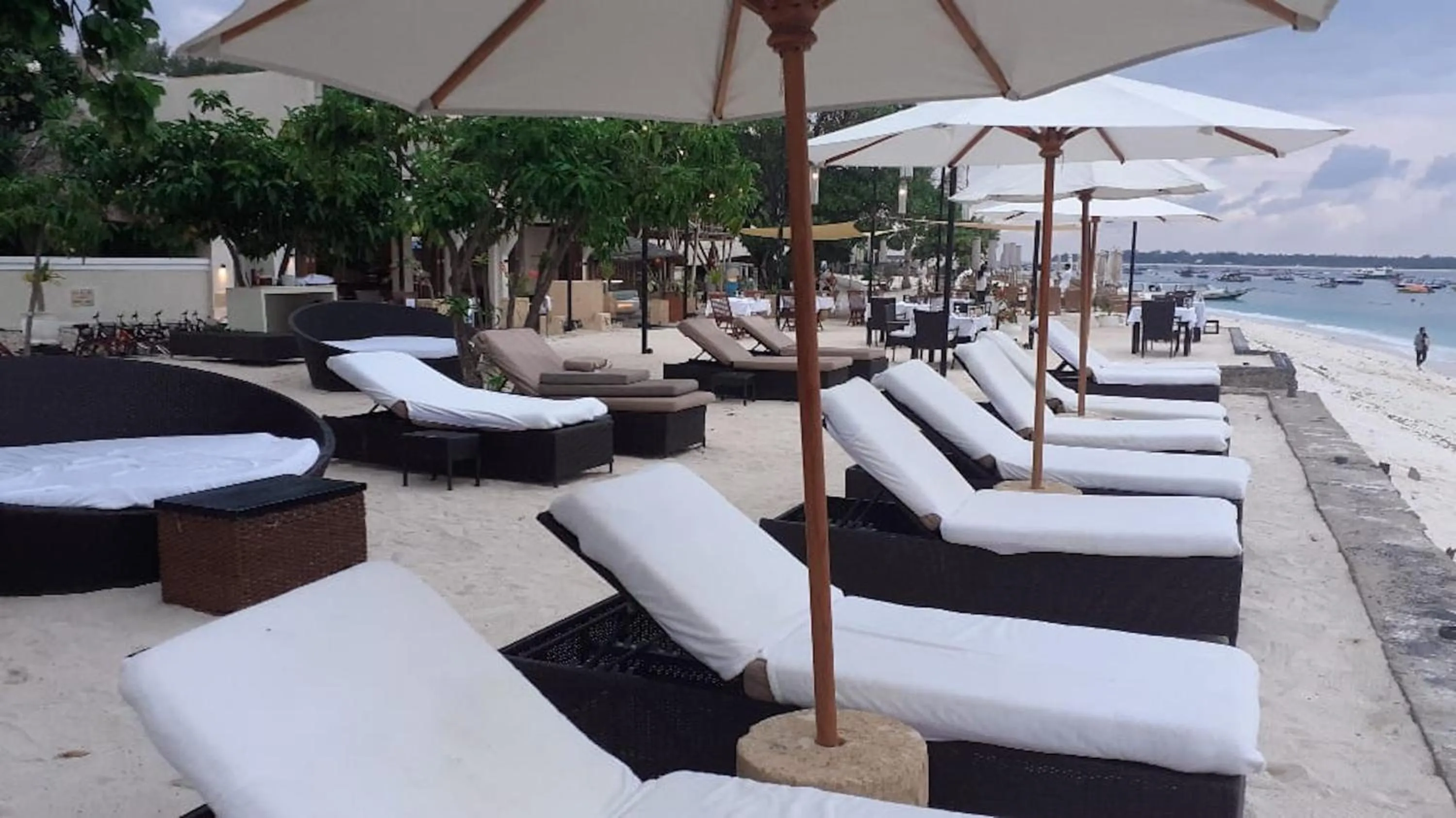 Beach in Kokomo Resort