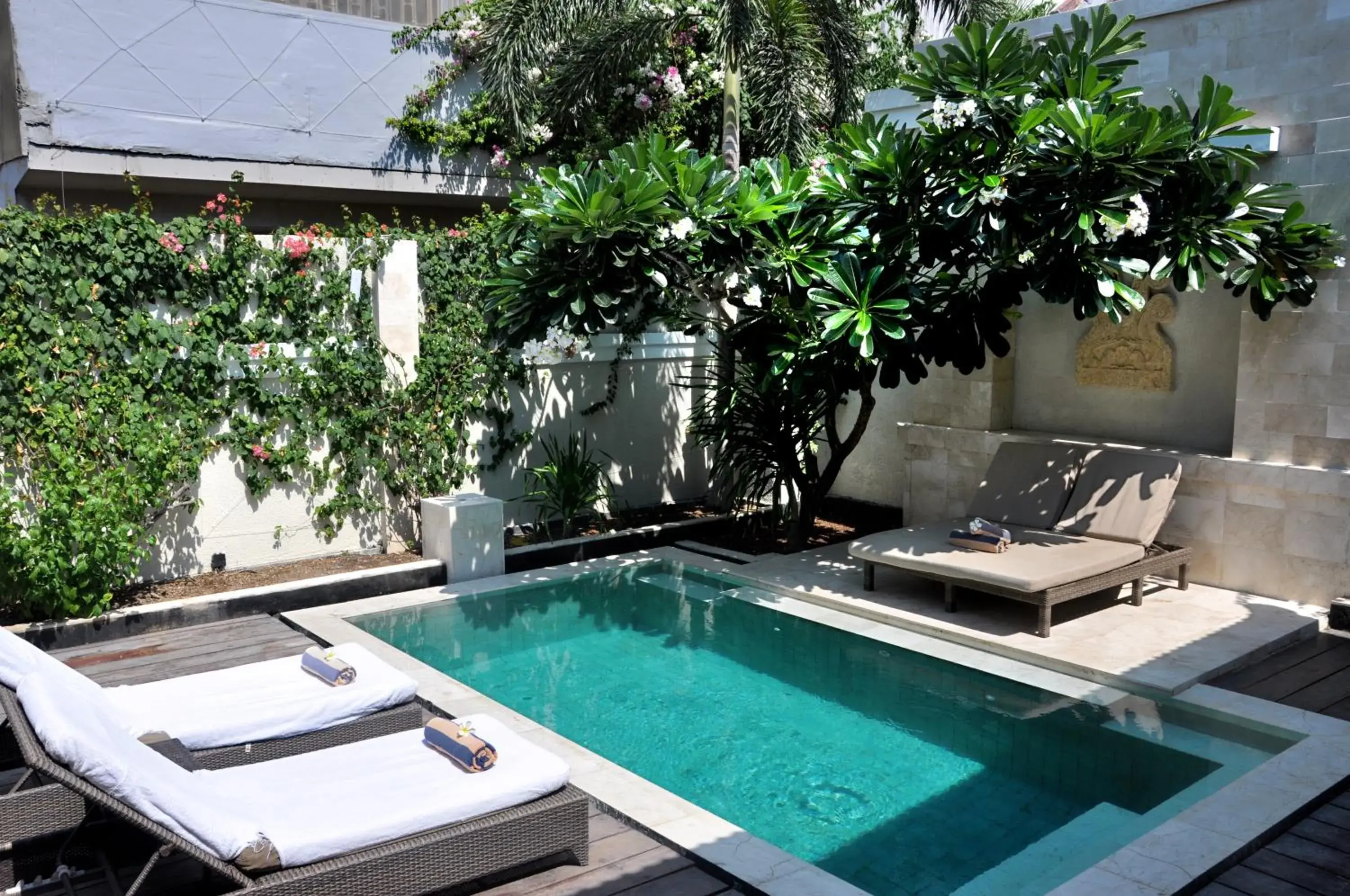 Swimming pool in Kokomo Resort Swimming pool in Kokomo Resort