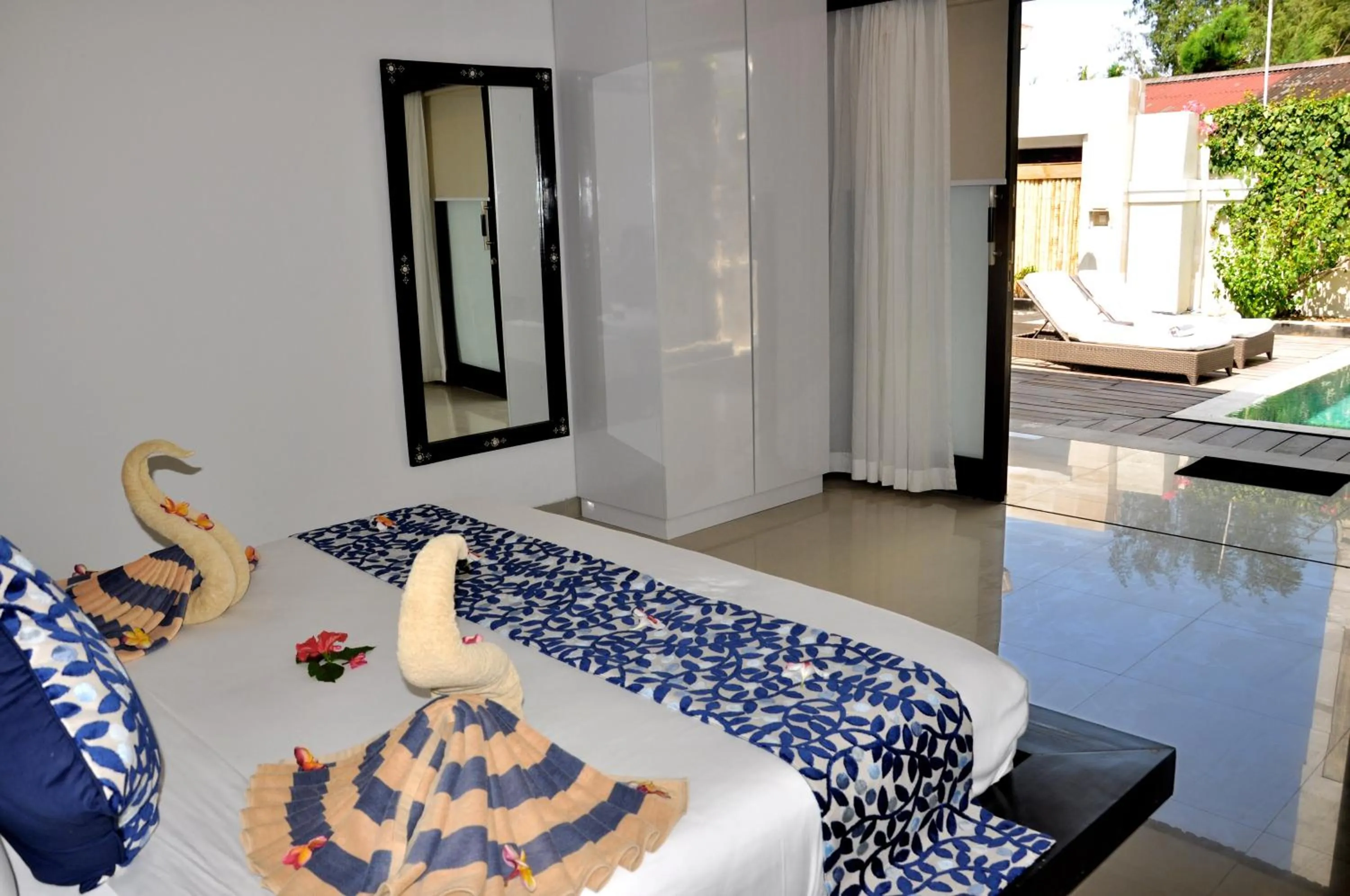 Pool view in Kokomo Resort