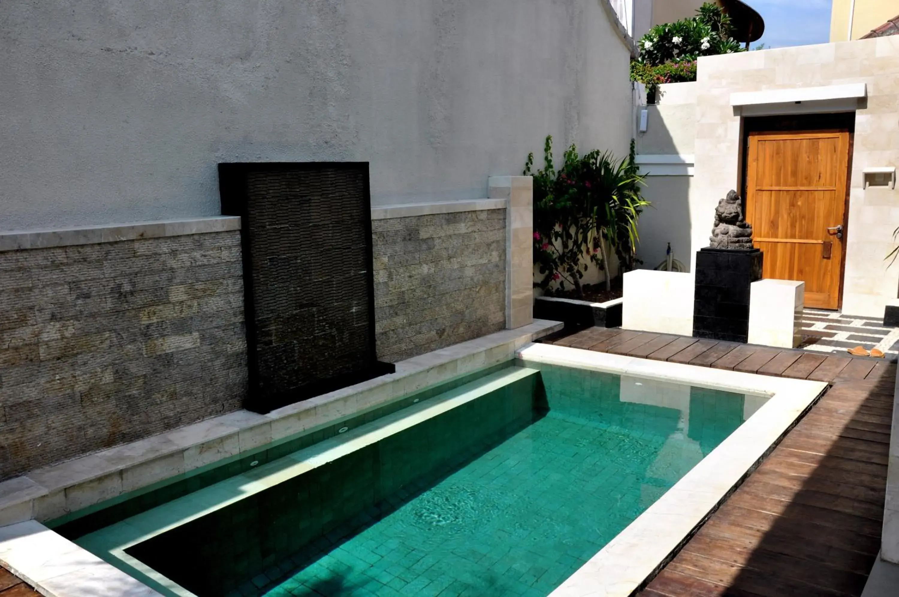 Swimming pool in Kokomo Resort Swimming pool in Kokomo Resort