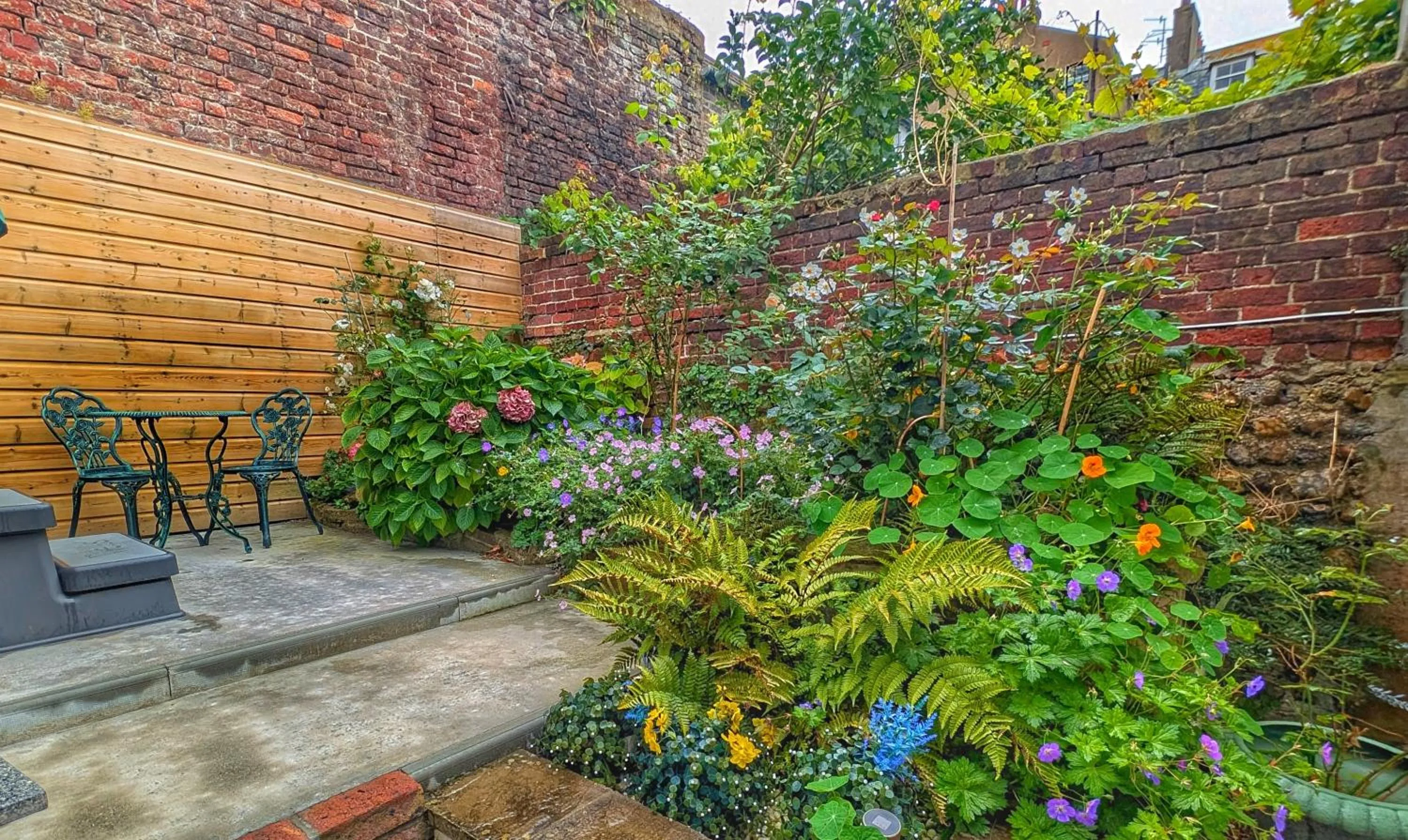 Garden view in Sea Spray Hotel