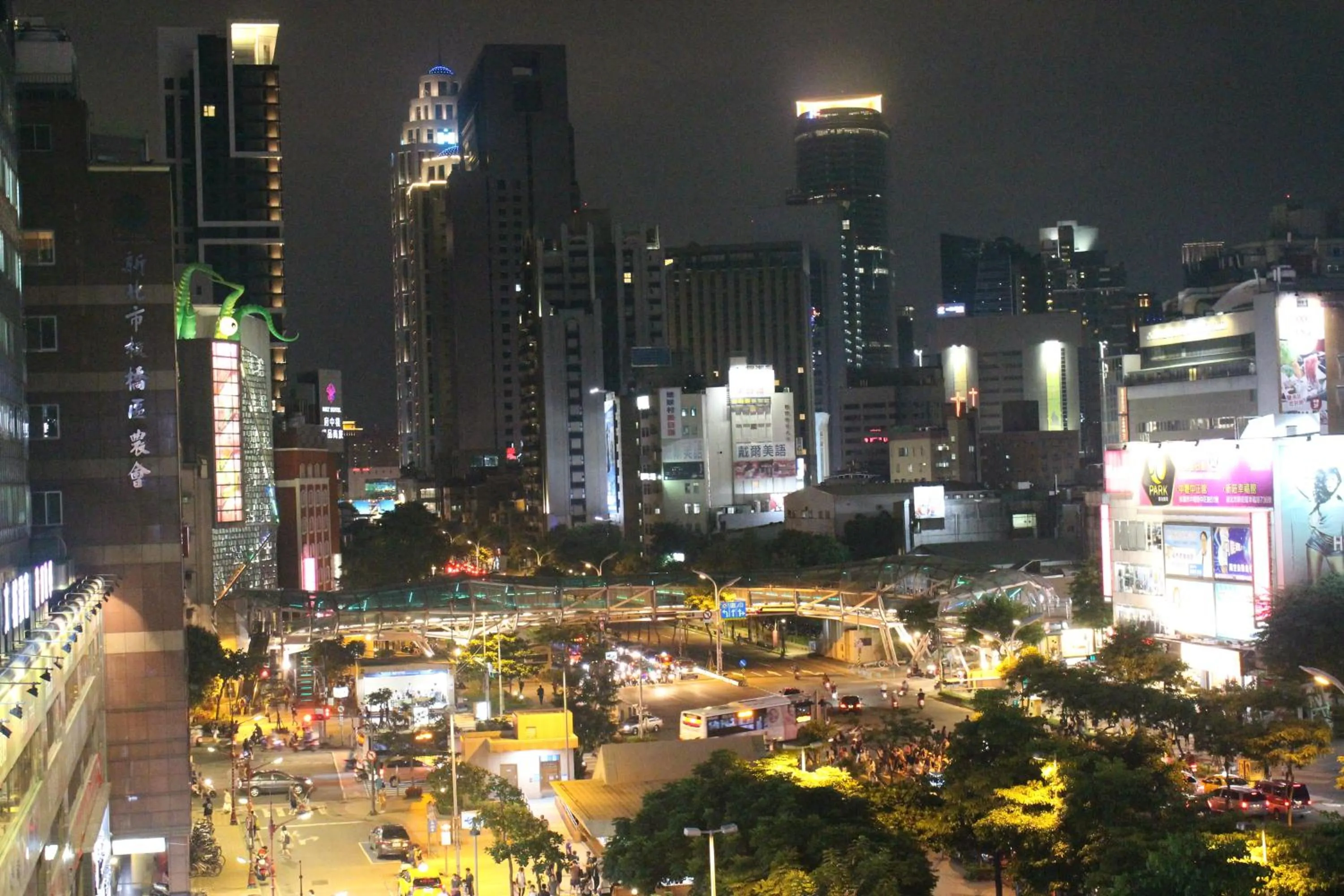 City view in Forward Suites Ⅰ