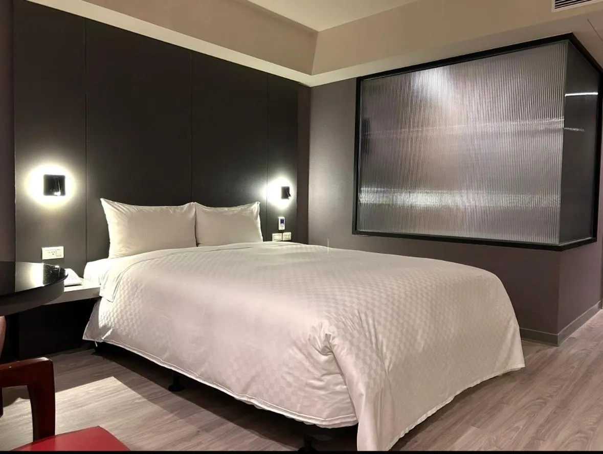 Bed in Forward Suites Ⅰ