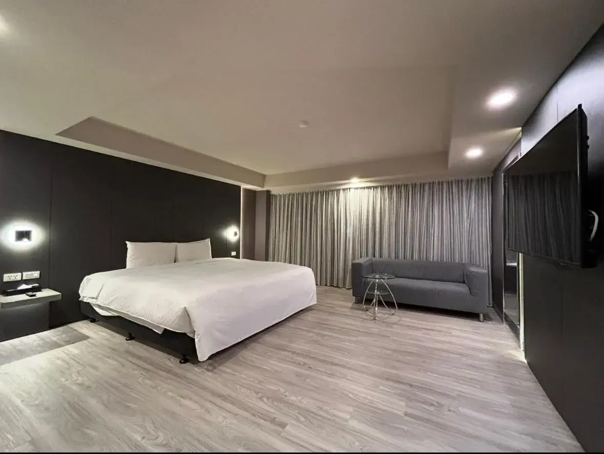Photo of the whole room, Bed in Forward Suites Ⅰ Photo of the whole room, Bed in Forward Suites Ⅰ