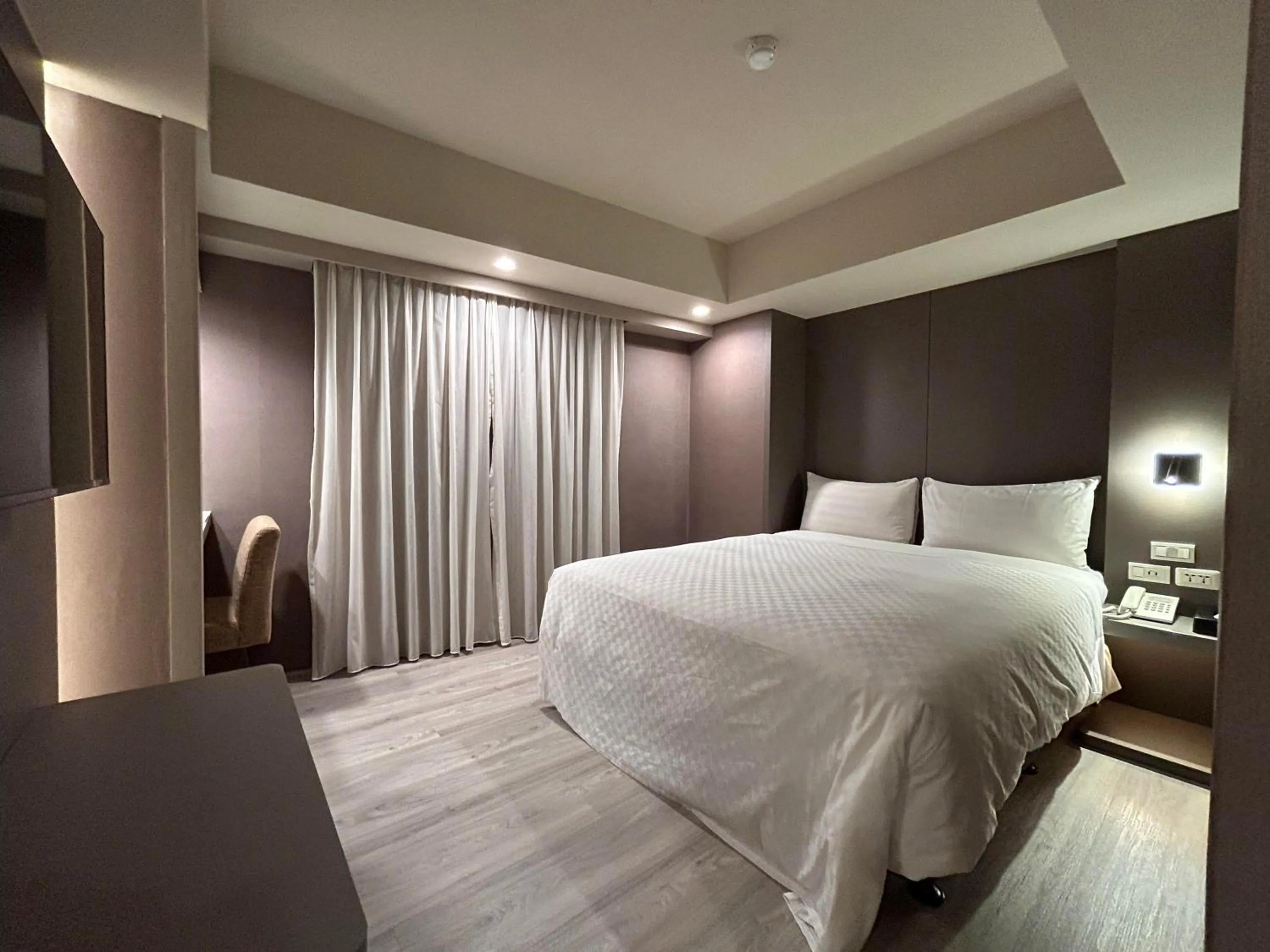 Bed in Forward Suites Ⅰ