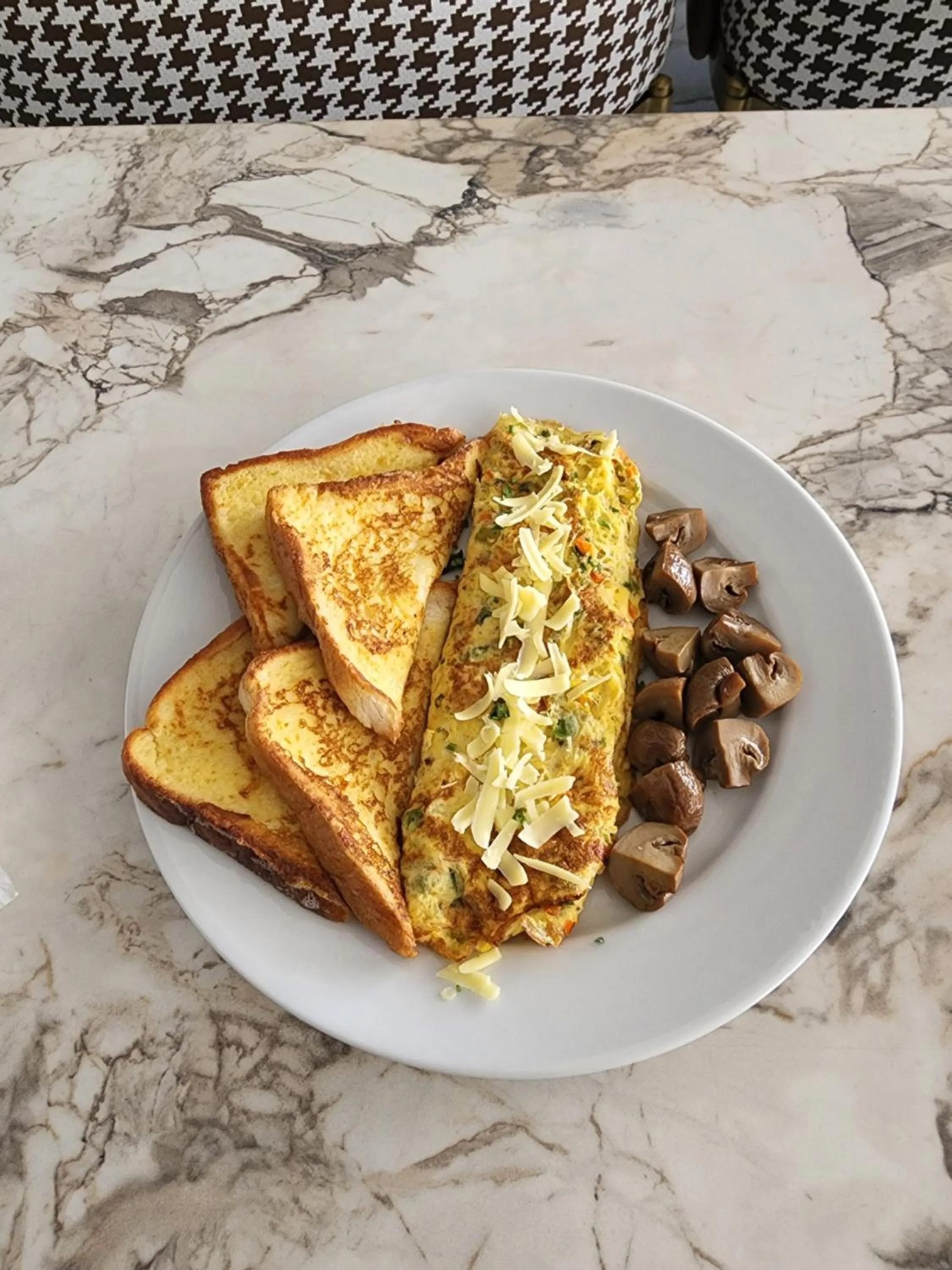 Imperial Suites Hotel