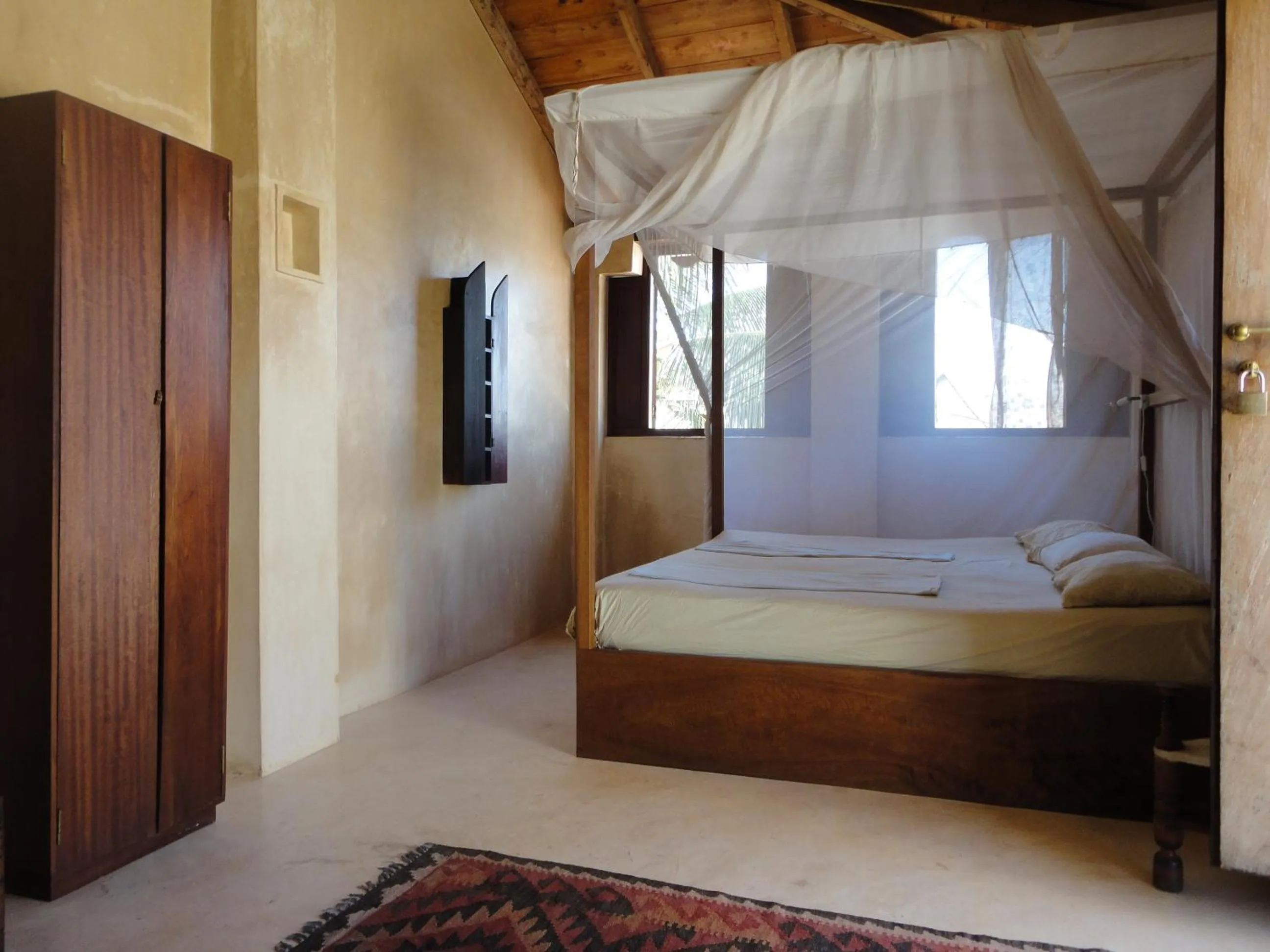 Bed in Subira House