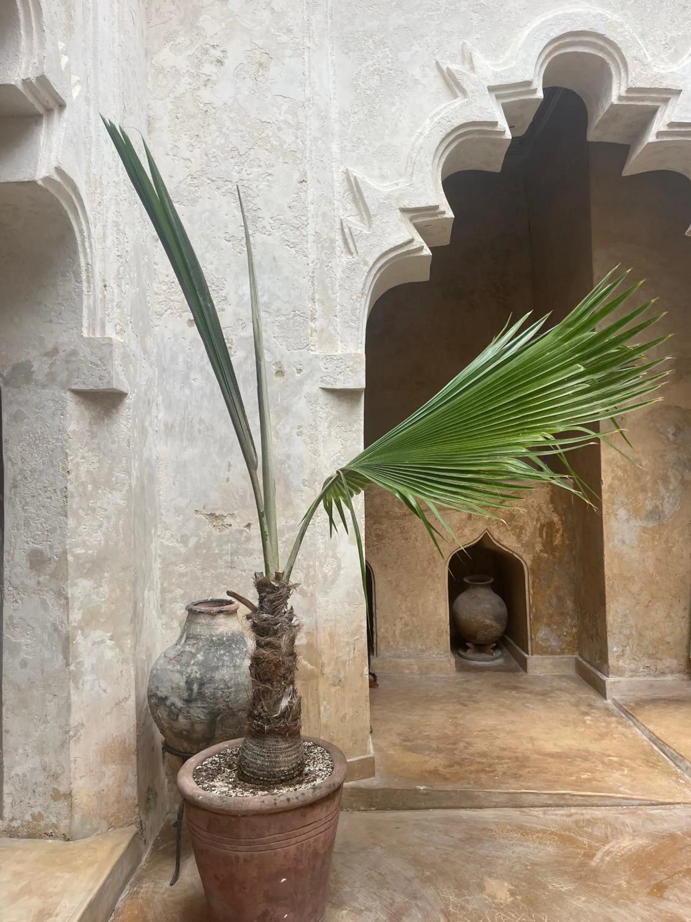 Facade/entrance in Subira House