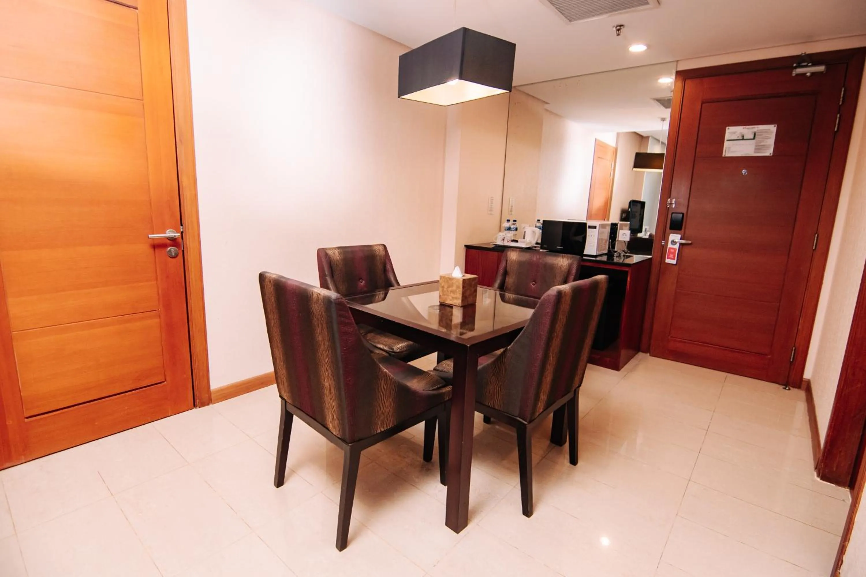 Dining area in Swiss-Belinn SKA Pekanbaru