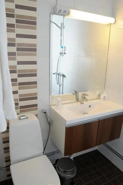 Bathroom in Finlandia Hotel Lumiainen