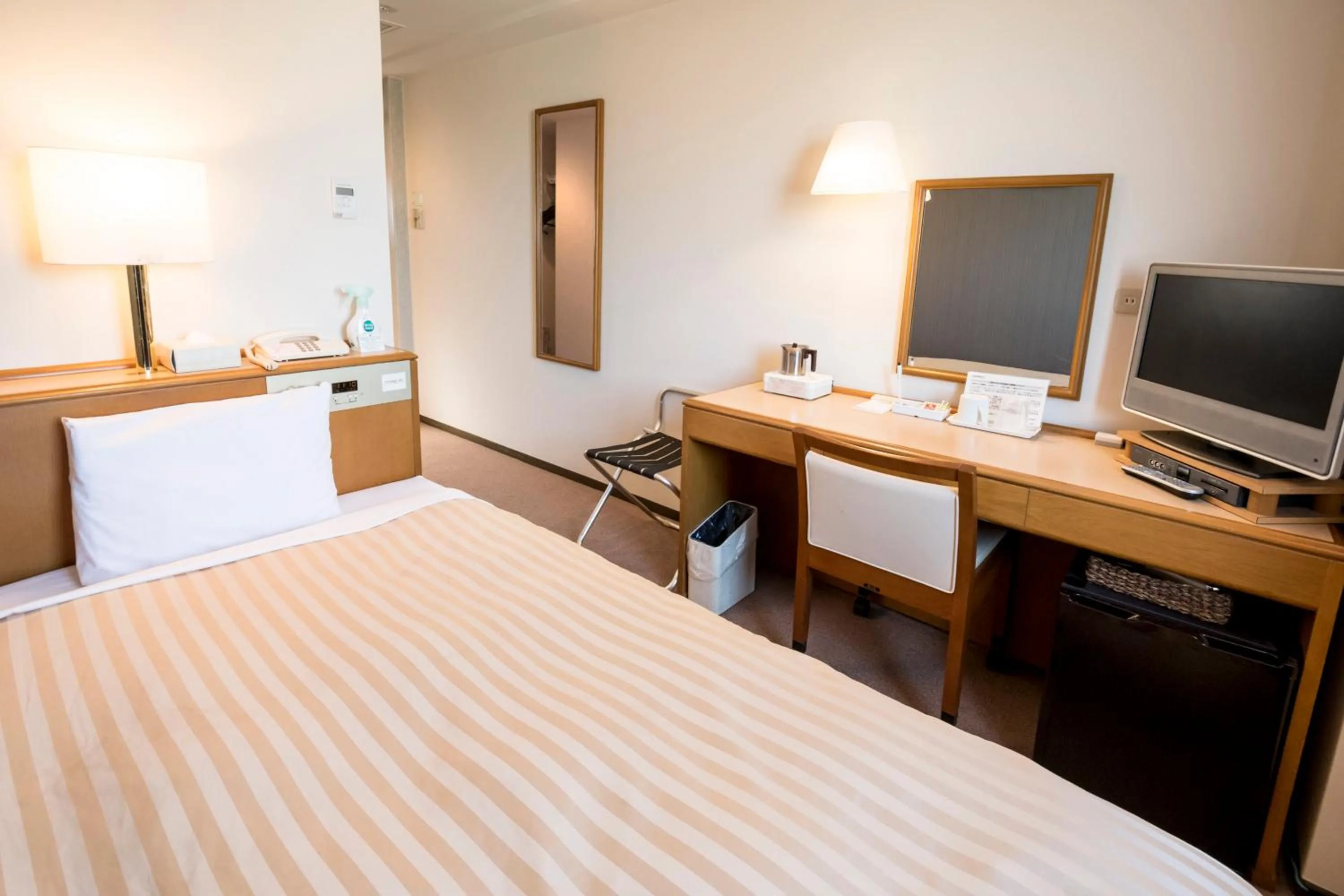 Photo of the whole room, Bed in Hashimoto Park Hotel