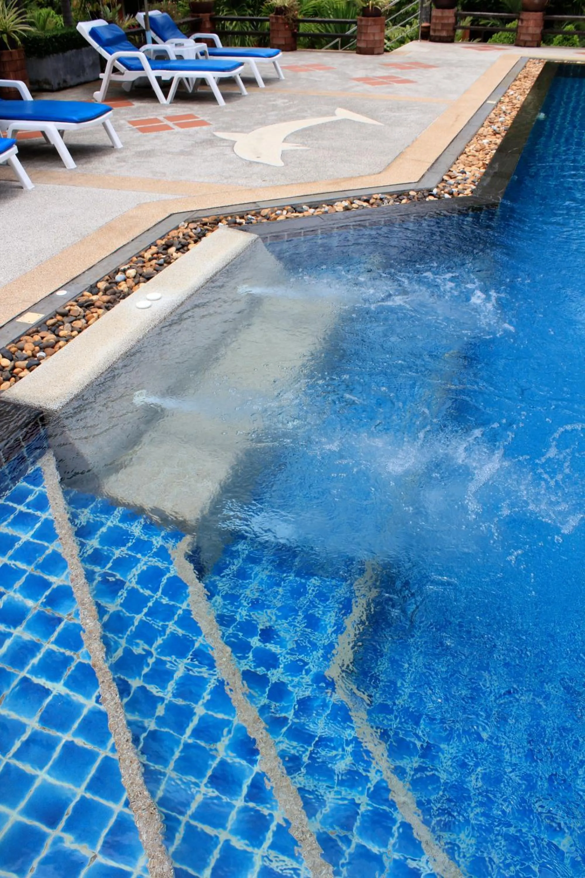 Swimming pool in Baan Vanida Garden Resort