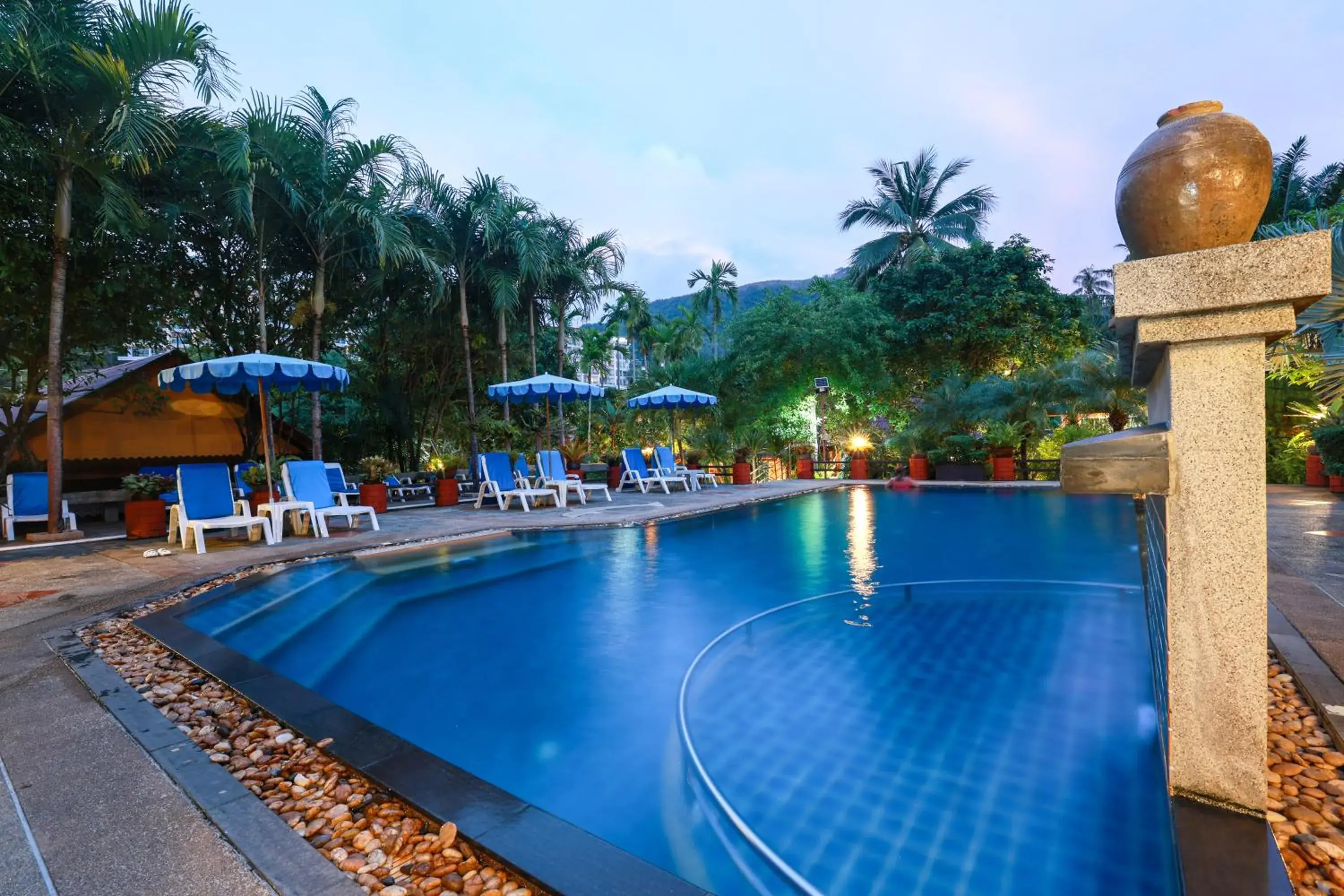 Pool view in Baan Vanida Garden Resort Pool view in Baan Vanida Garden Resort