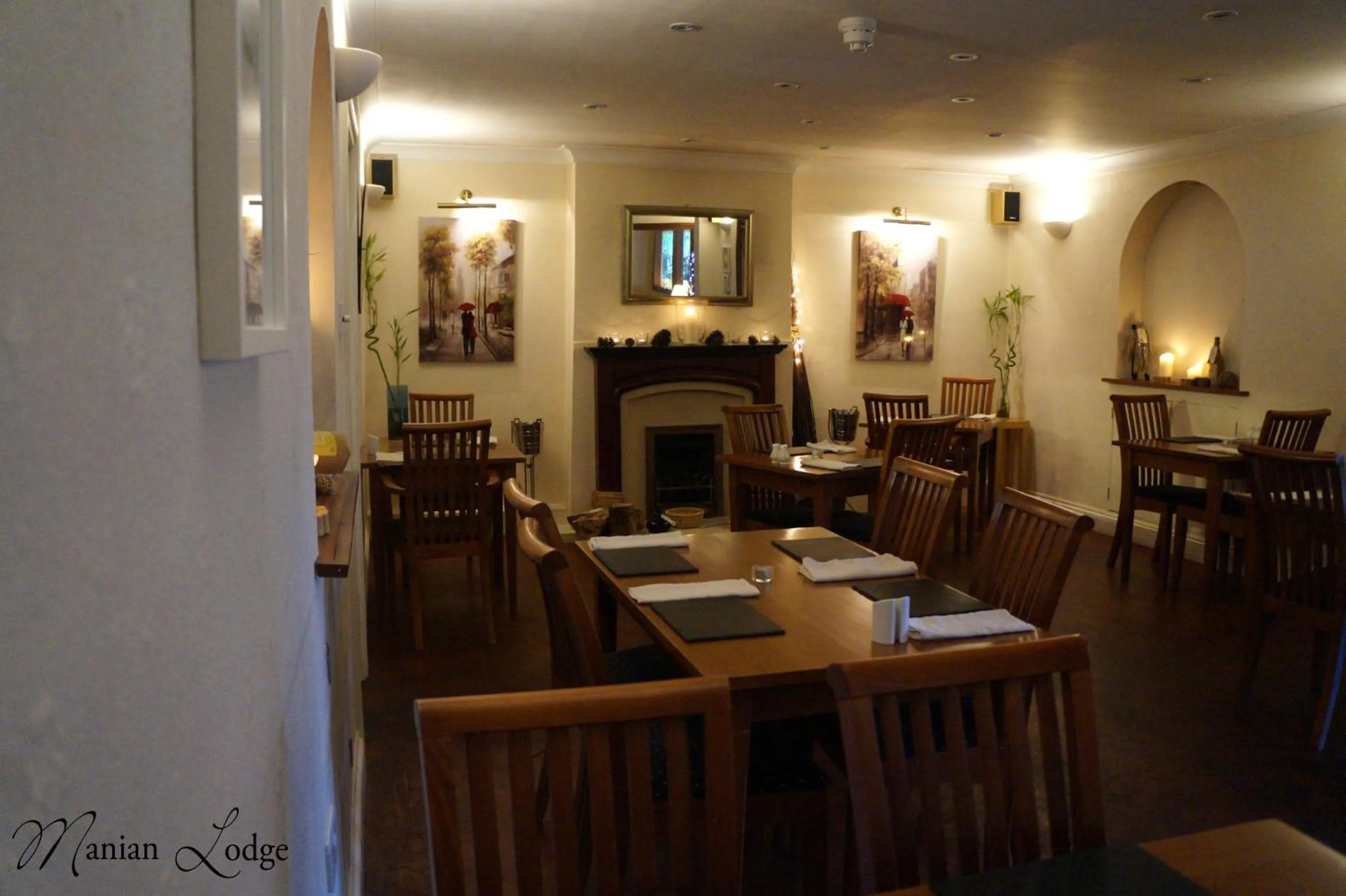 Restaurant/places to eat in The Manian