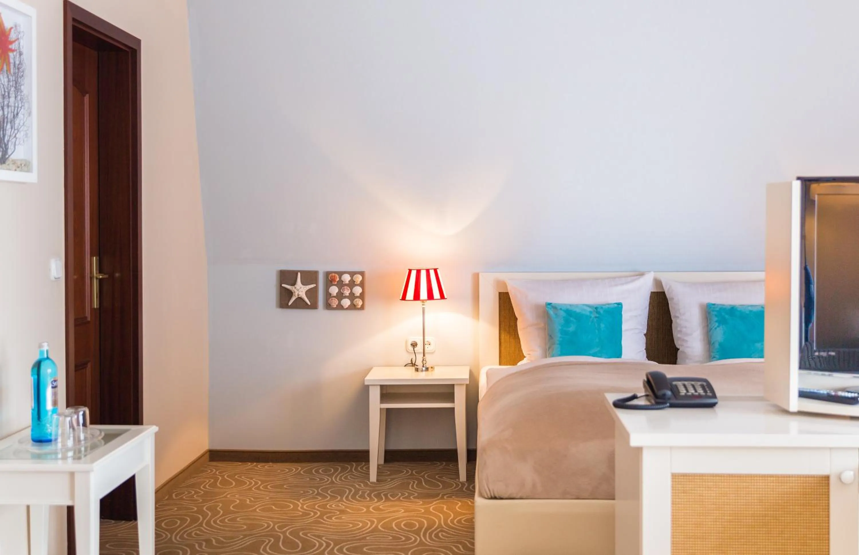 Bed in Mein Strandhaus - Hotel, Restaurant & Schwimmbad