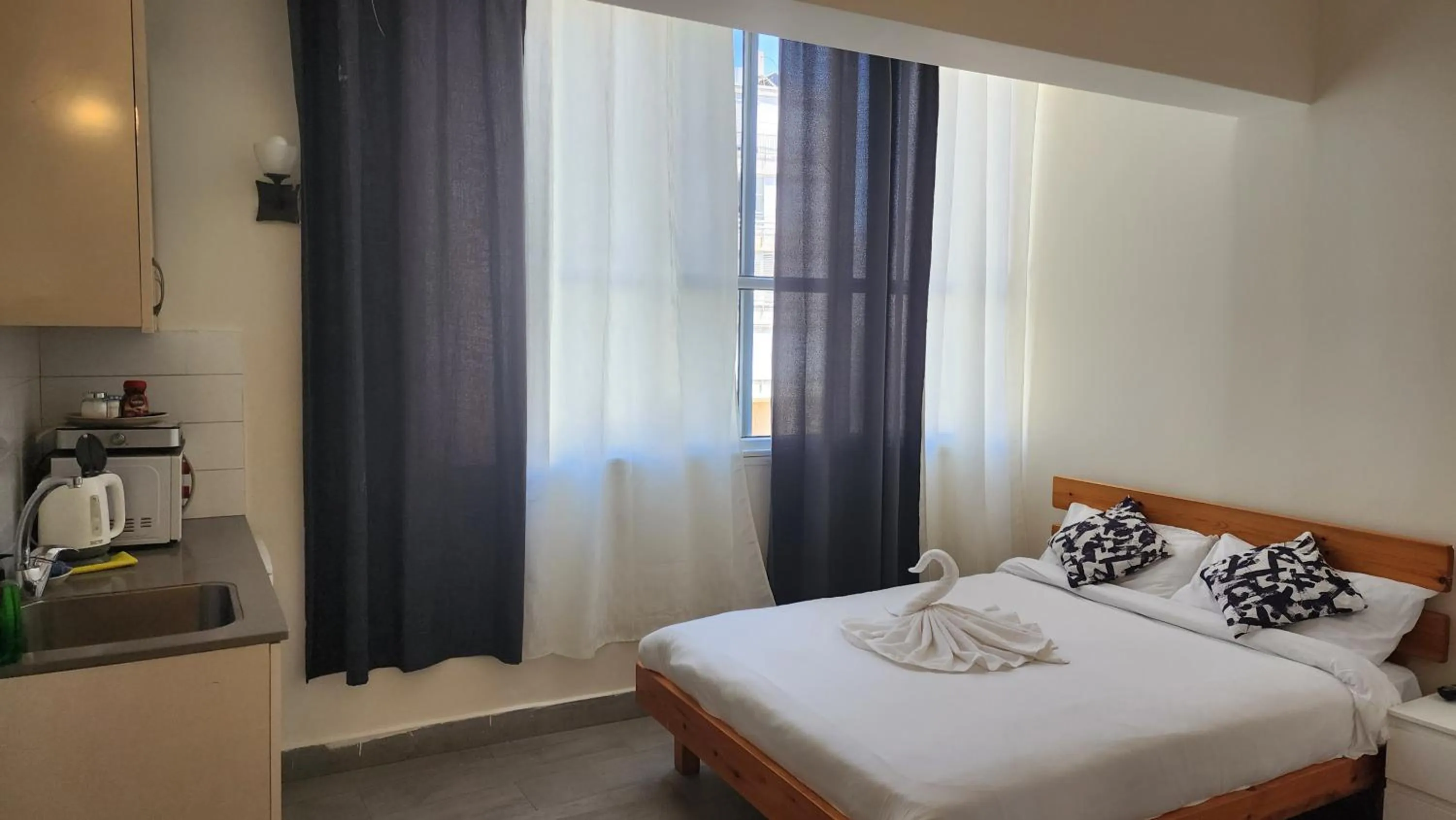 Bed in David Hameleh House