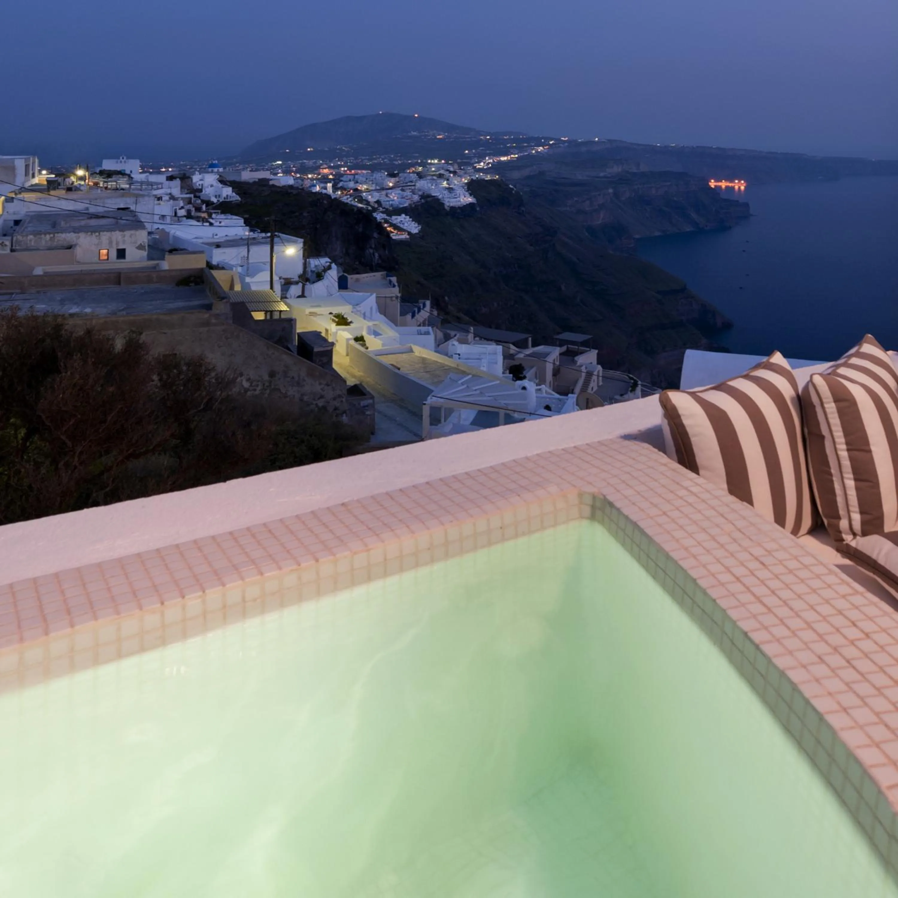 Hot Tub in Senses Boutique Hotel