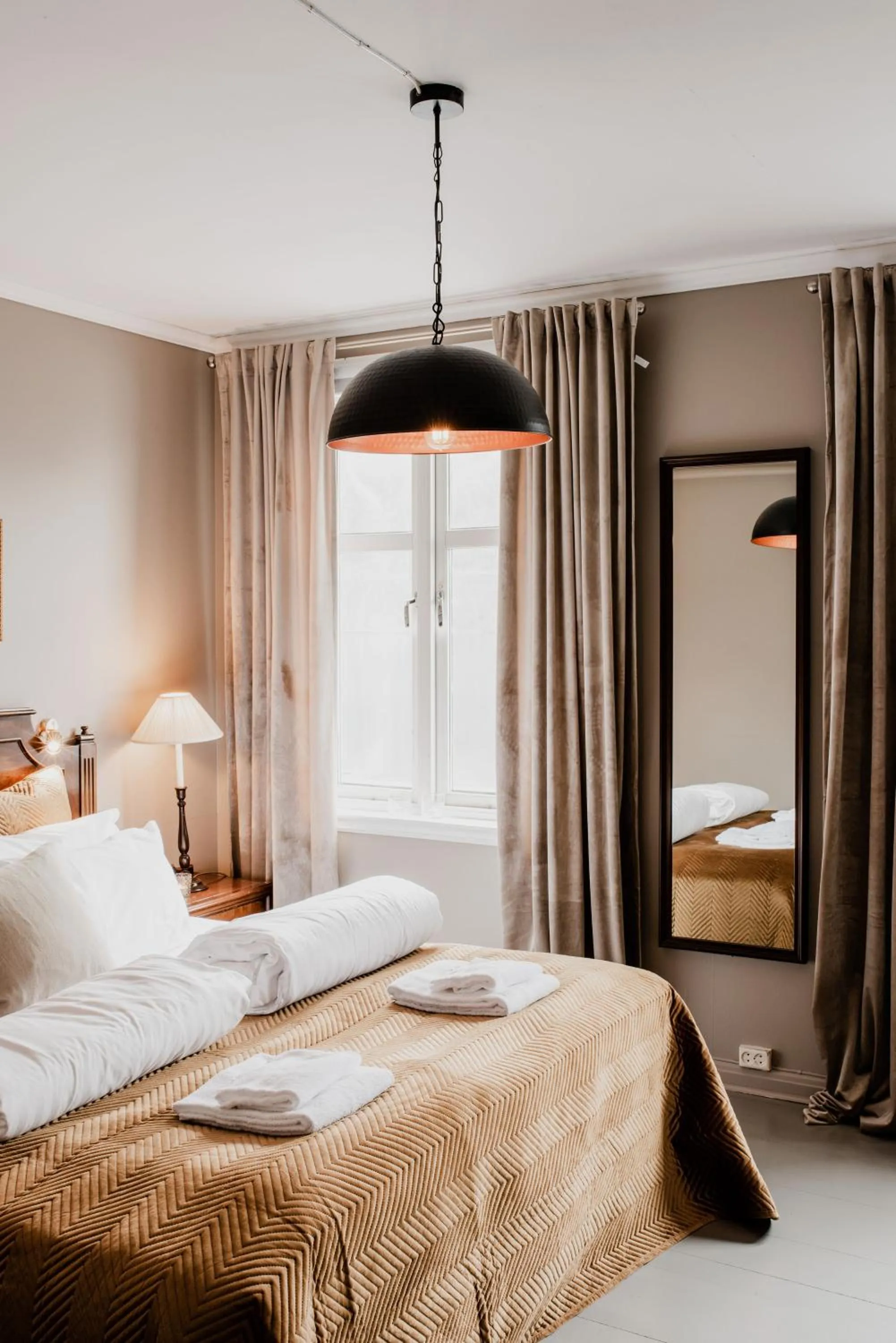 Bedroom, Bed in Fjærland Fjordstove Hotell - Huseby Hotelldrift AS