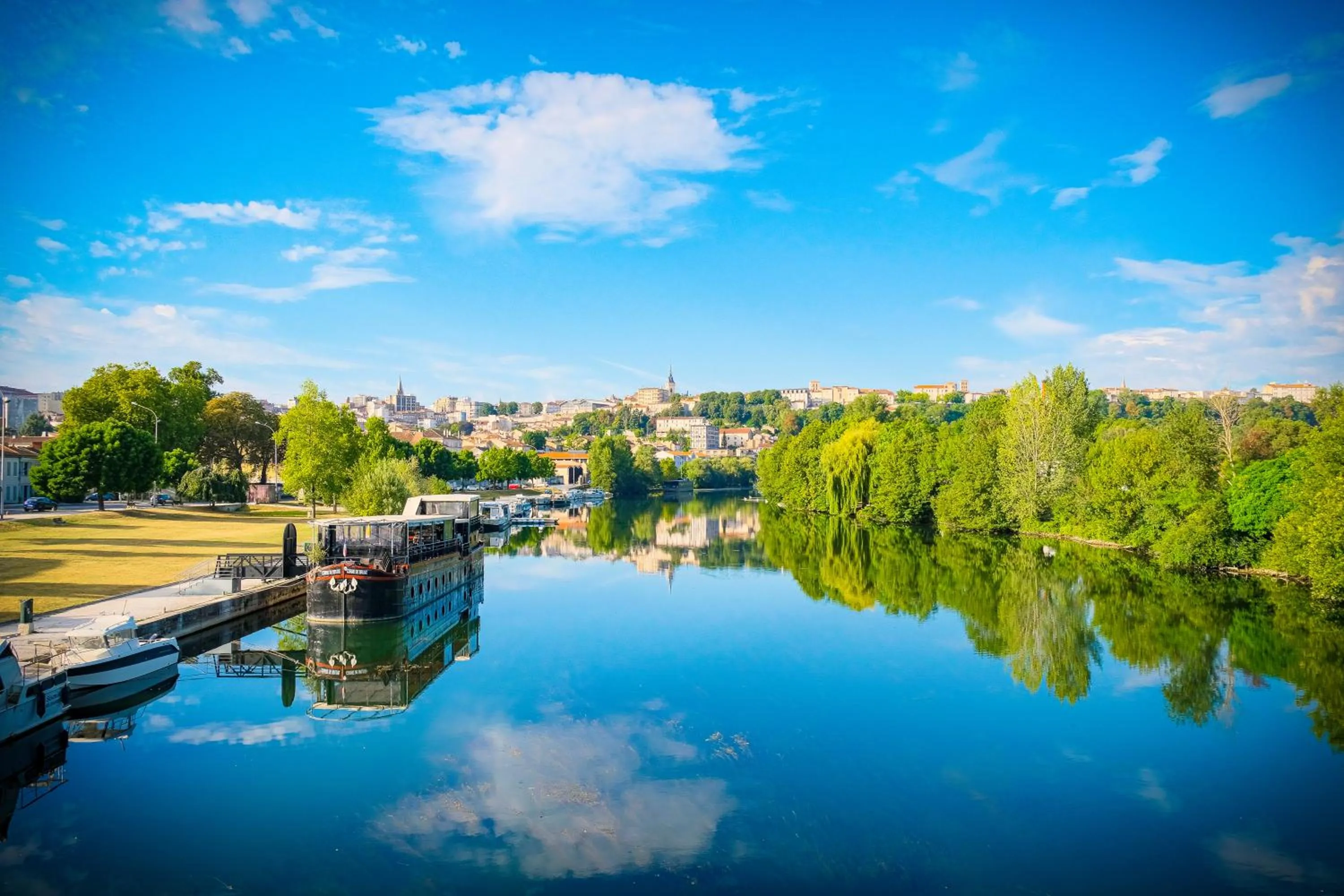 Off site in ibis budget Angoulême Centre