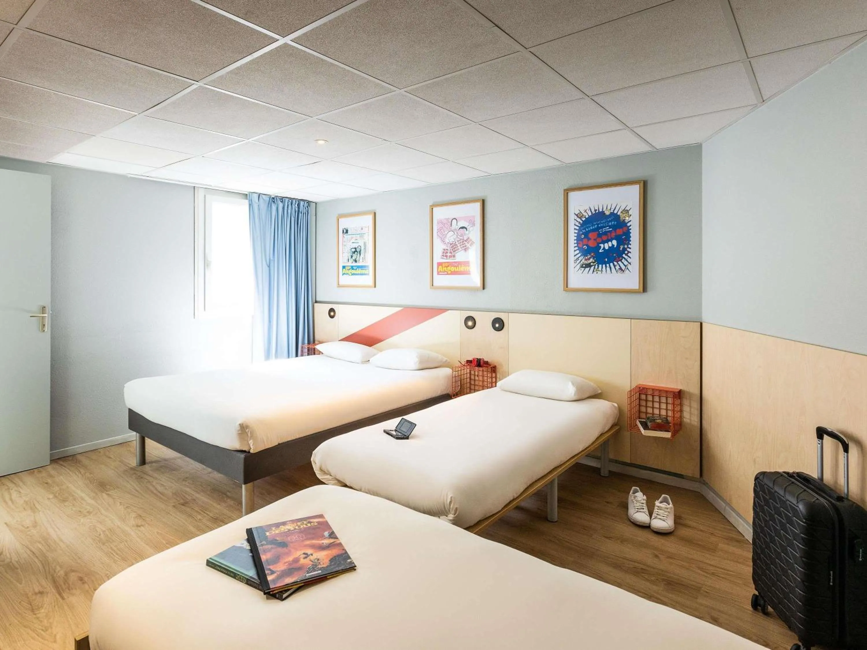 Bedroom, Bed in ibis budget Angoulême Centre