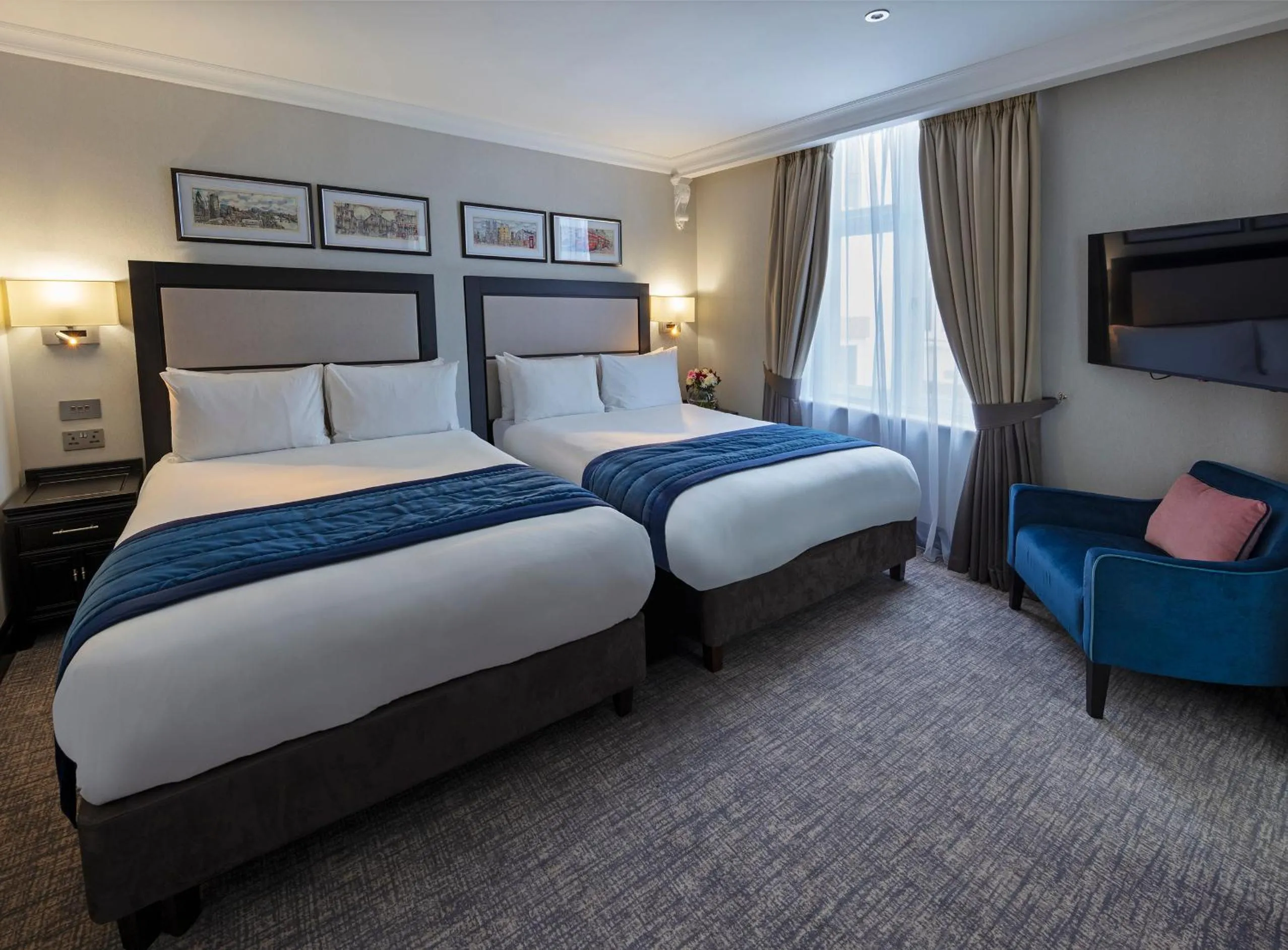 Bed in Wellington Hotel by Blue Orchid