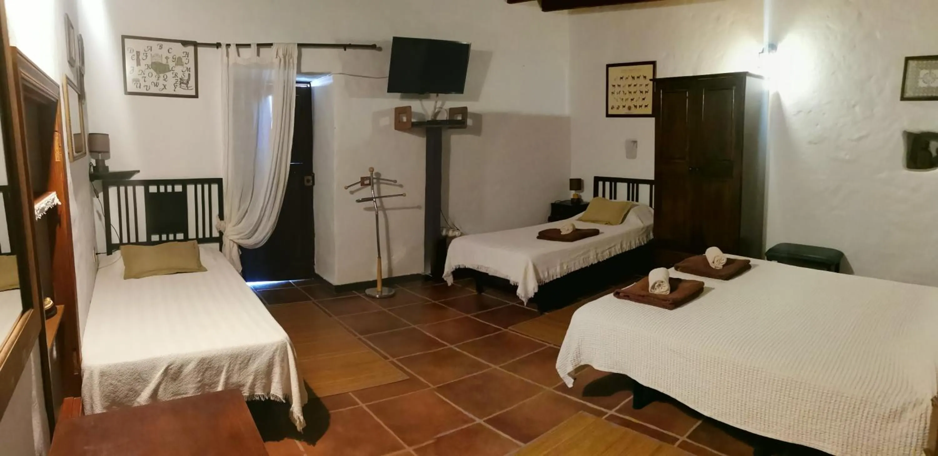 Decorative detail, Bed in Villa Cecilio