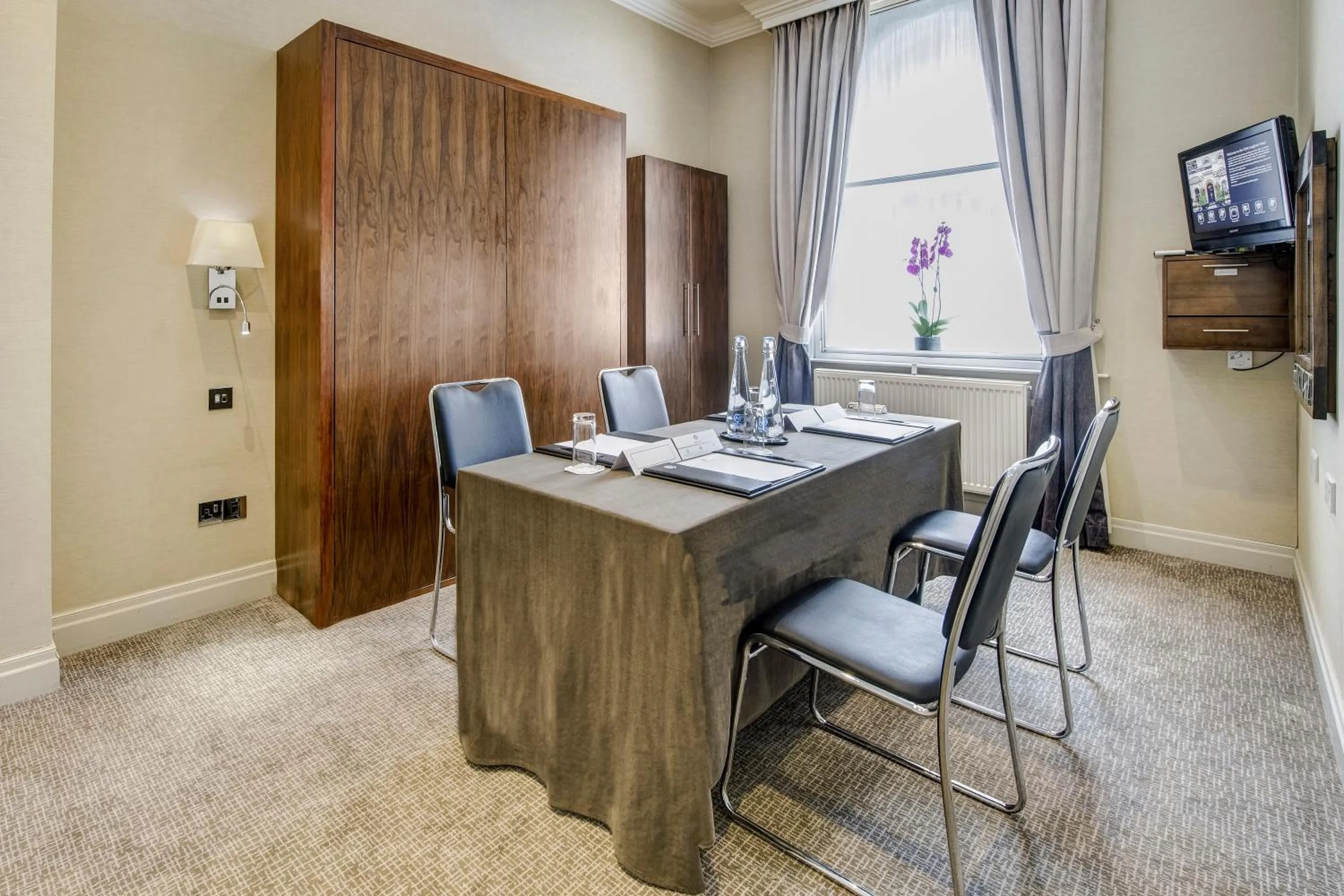 Meeting/conference room in Gem Langham Court Hotel