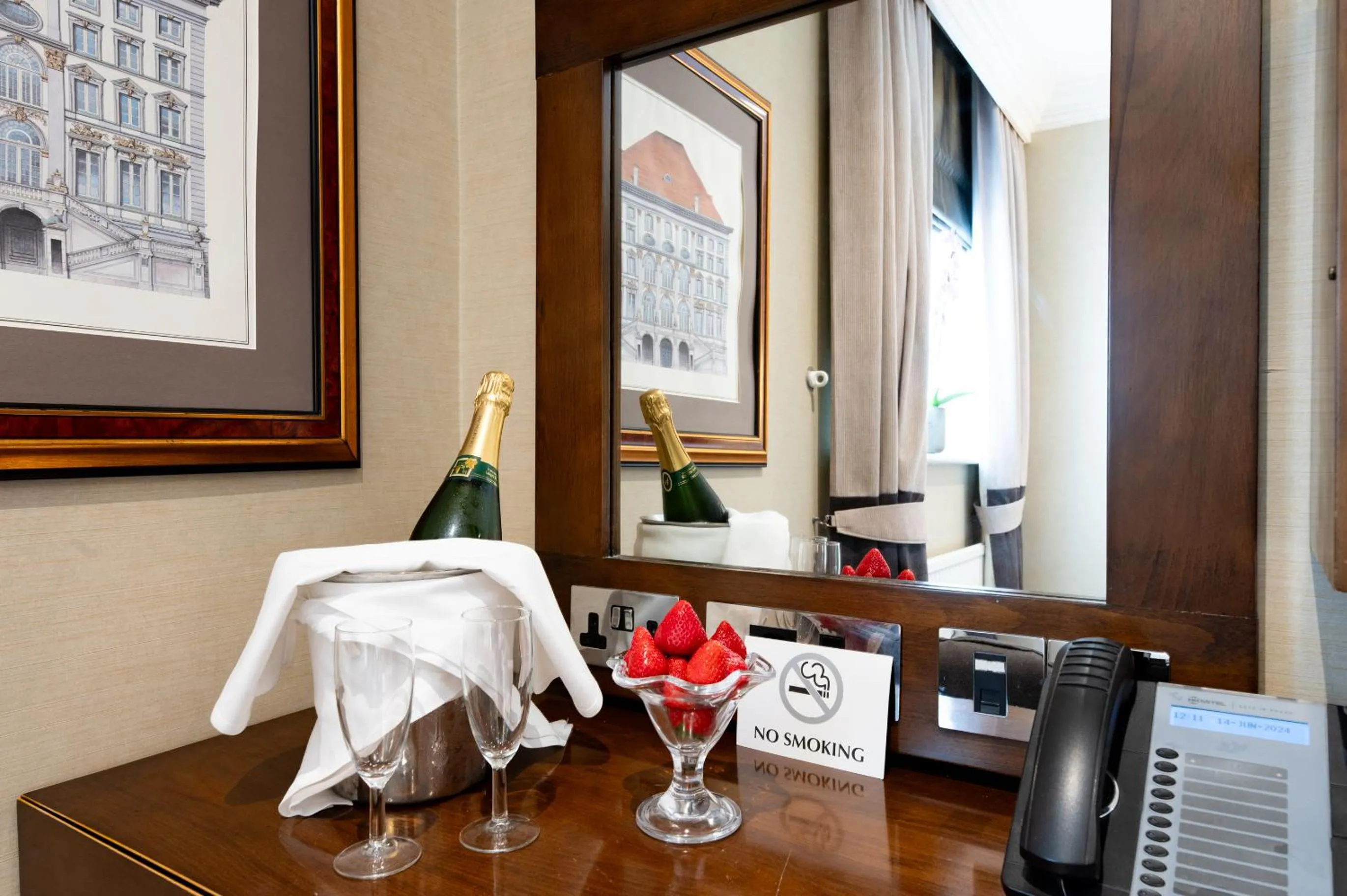 Food in Gem Langham Court Hotel