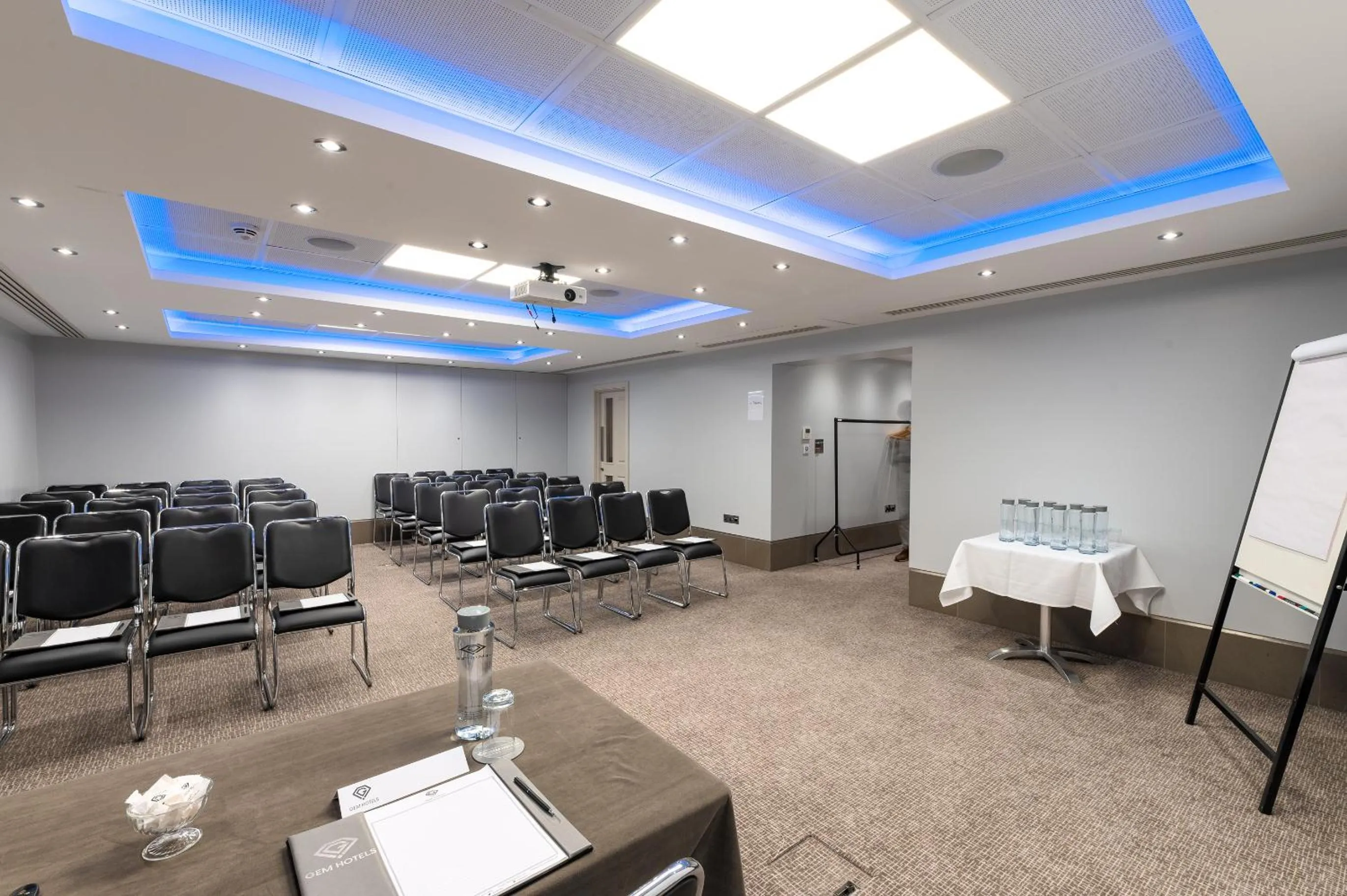 Meeting/conference room in Gem Langham Court Hotel