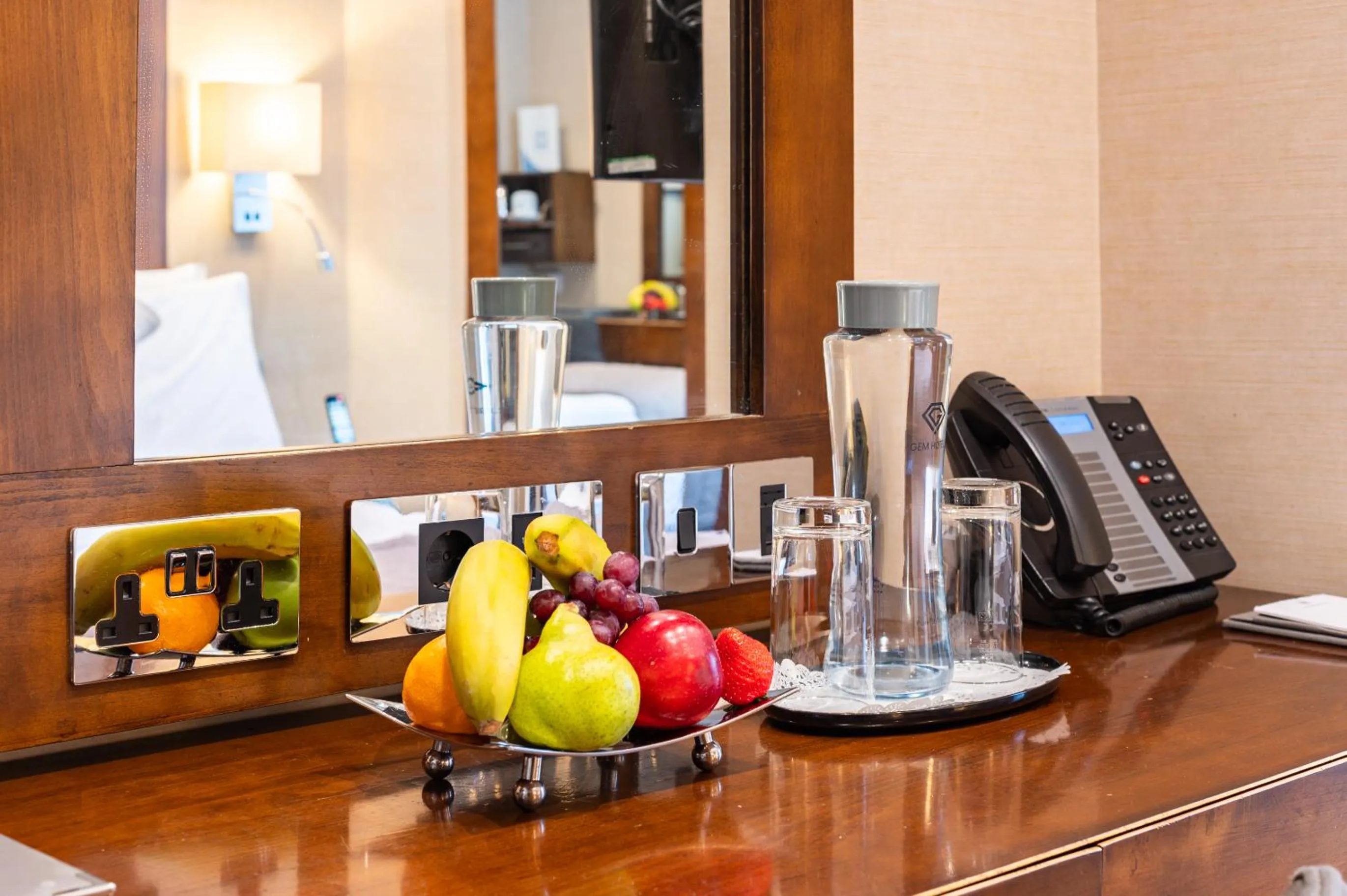 Food in Gem Langham Court Hotel