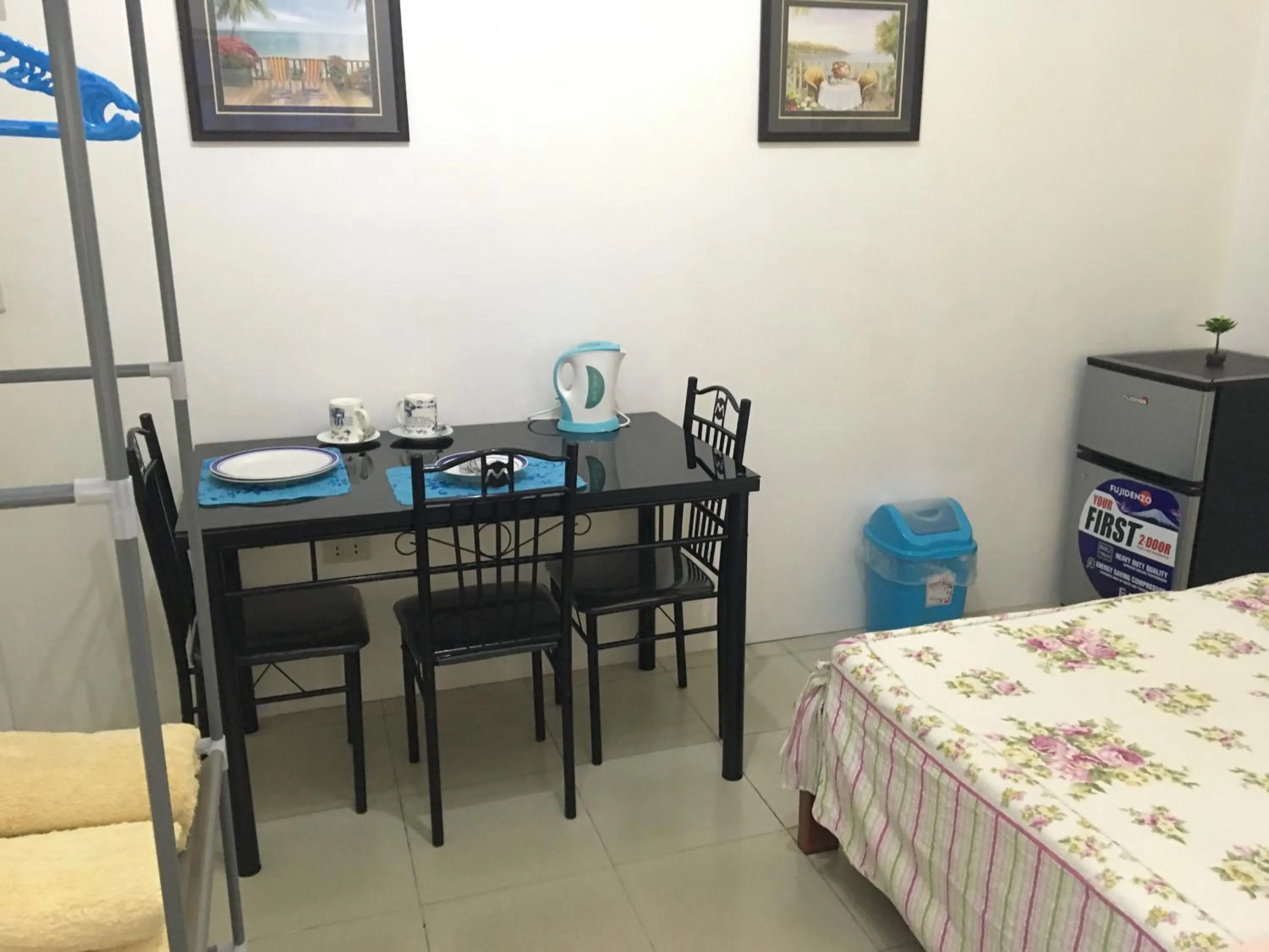 Blue Summer Suites & Restaurant