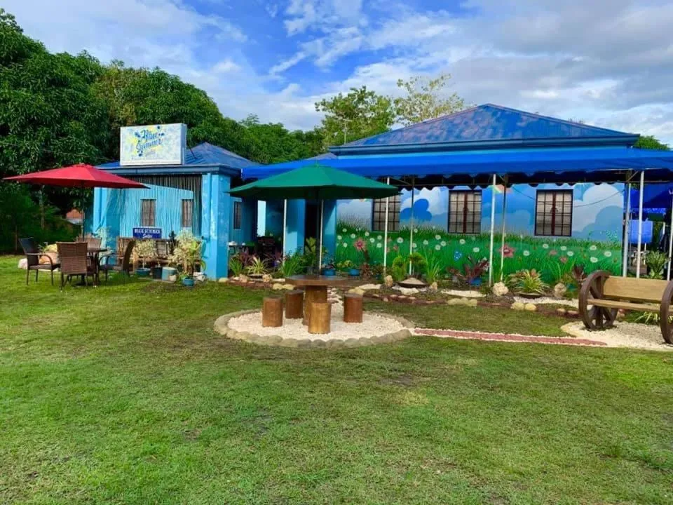 Blue Summer Suites & Restaurant