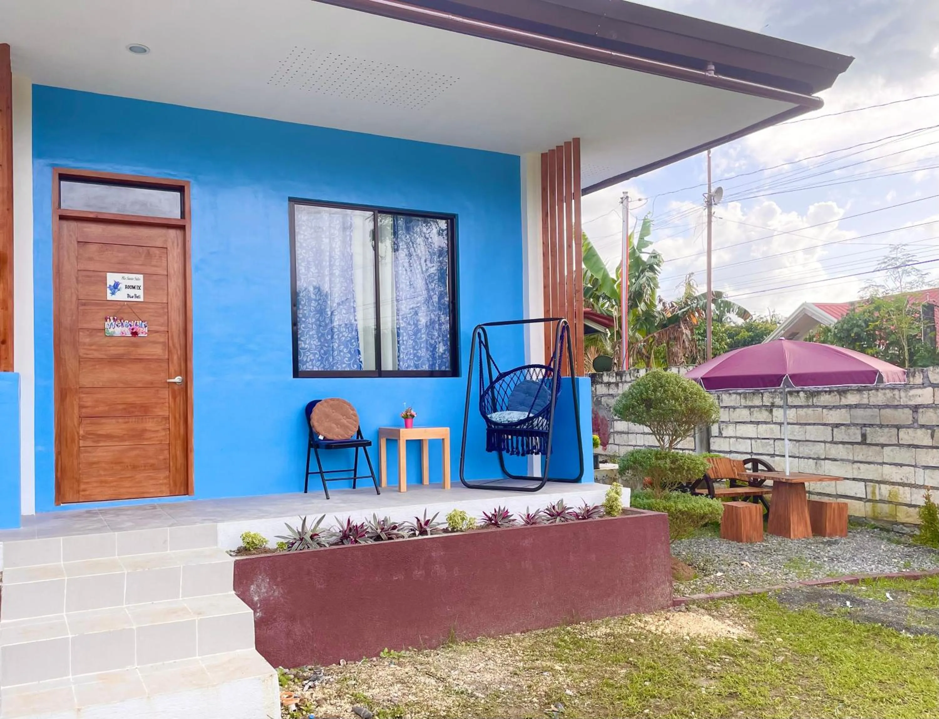 Blue Summer Suites & Restaurant