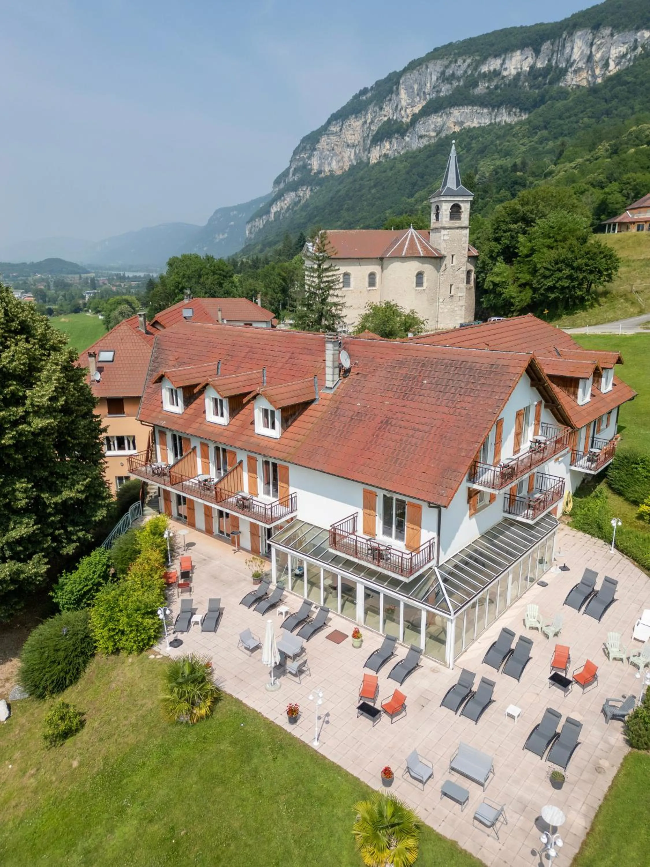 Property building in Hôtel les Bergeronnettes