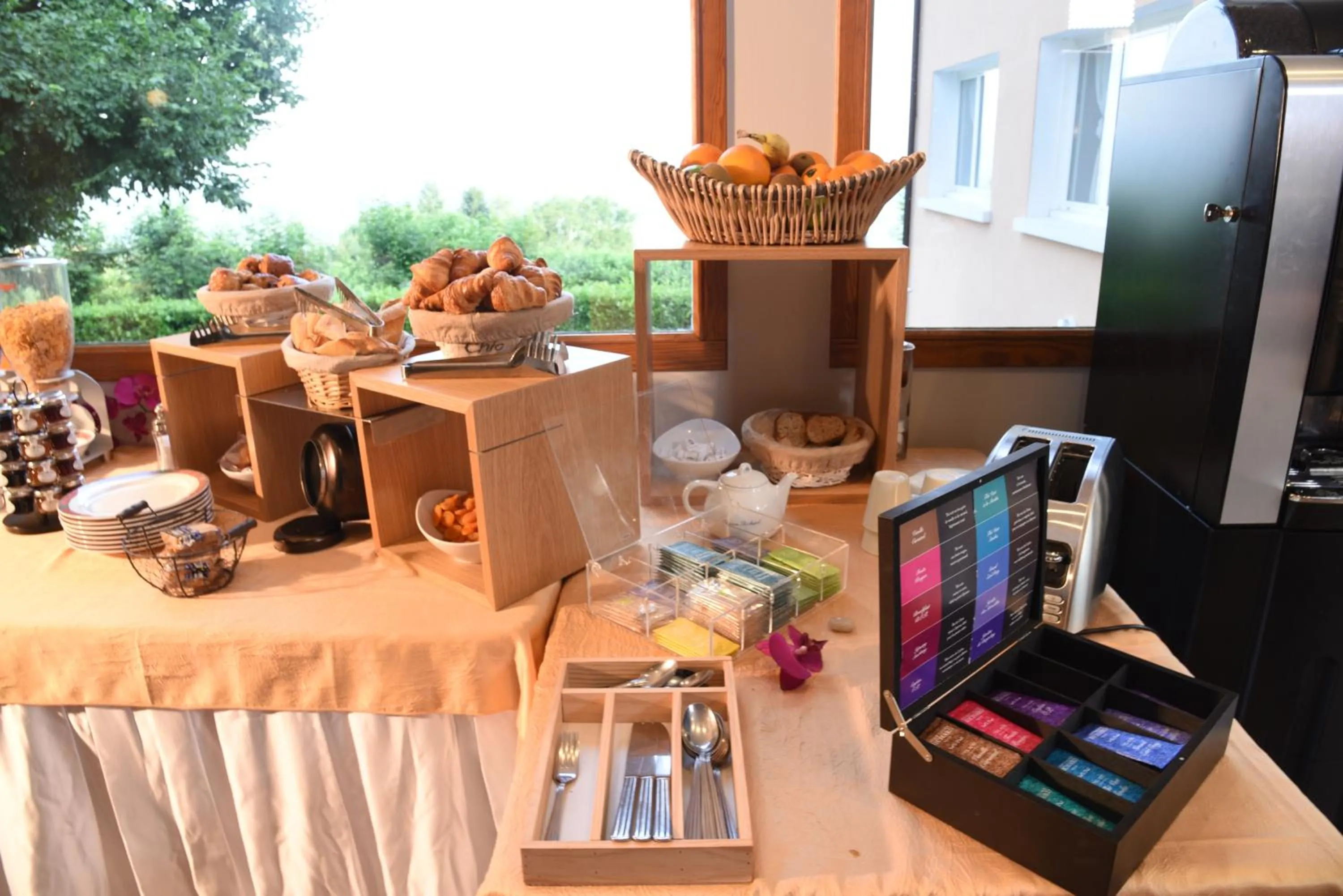 Food in Hôtel les Bergeronnettes