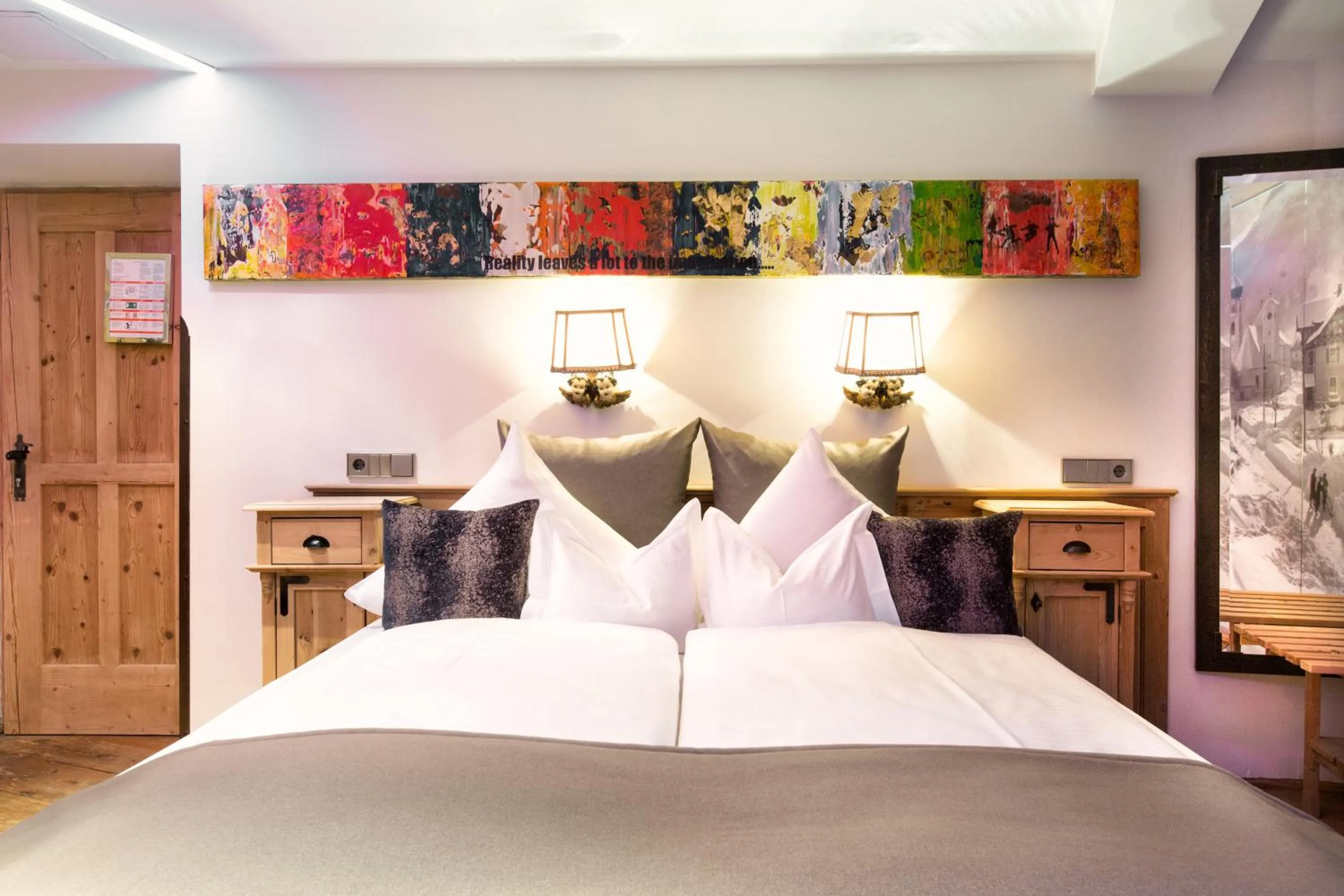 Bed in Raffl's St. Antoner Hof