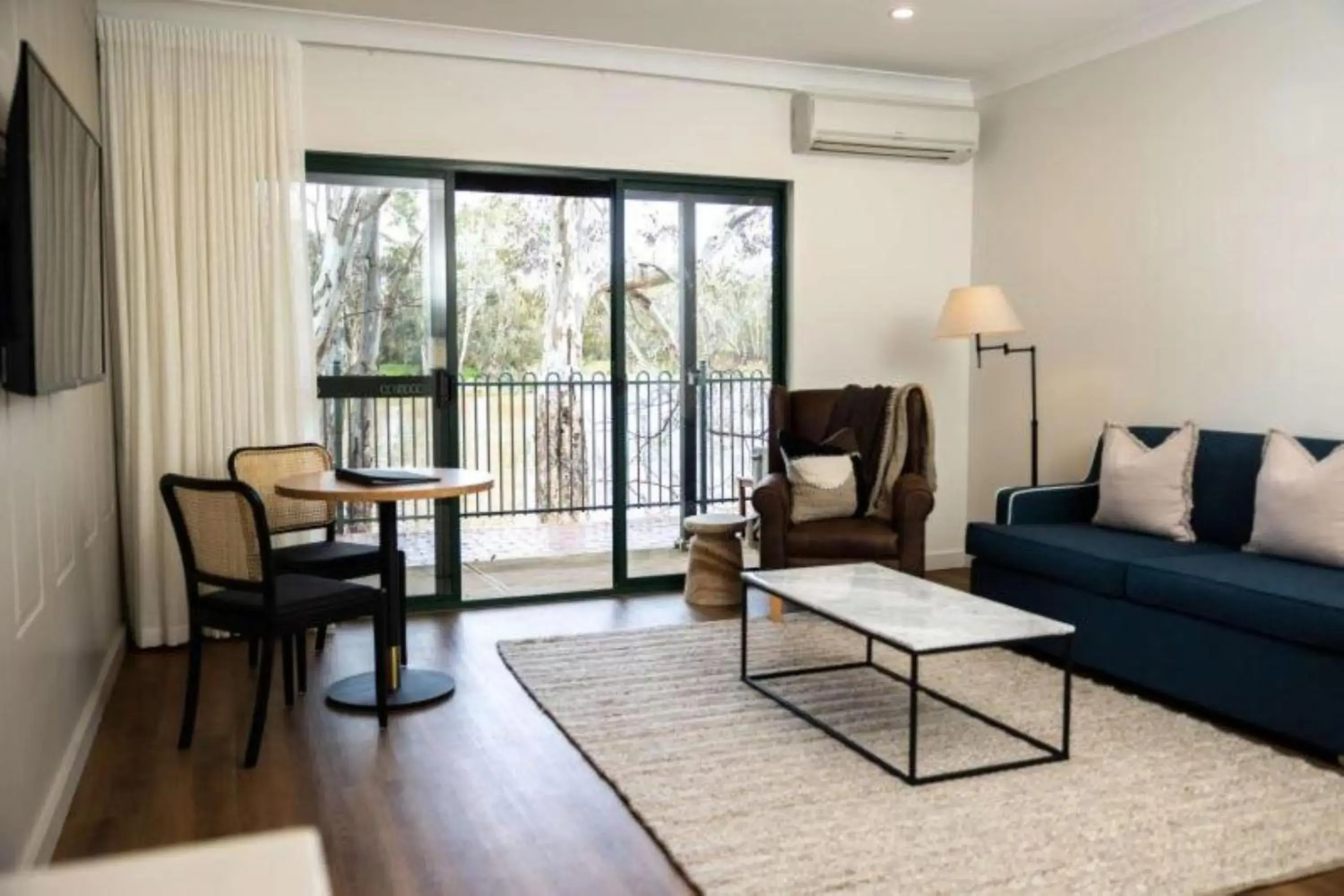 Living room in Clare Country Club Living room in Clare Country Club