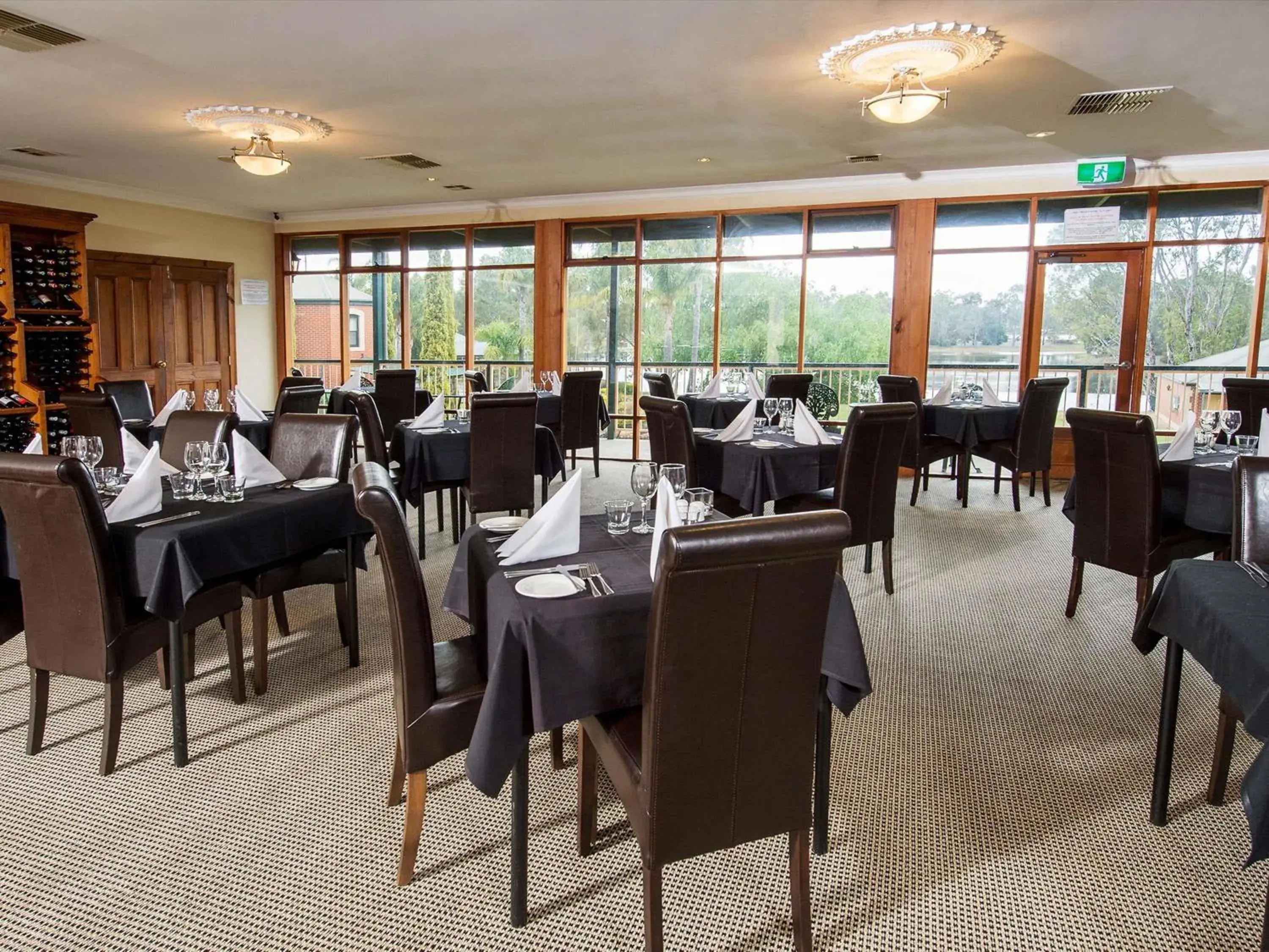 Restaurant/places to eat in Clare Country Club Restaurant/places to eat in Clare Country Club